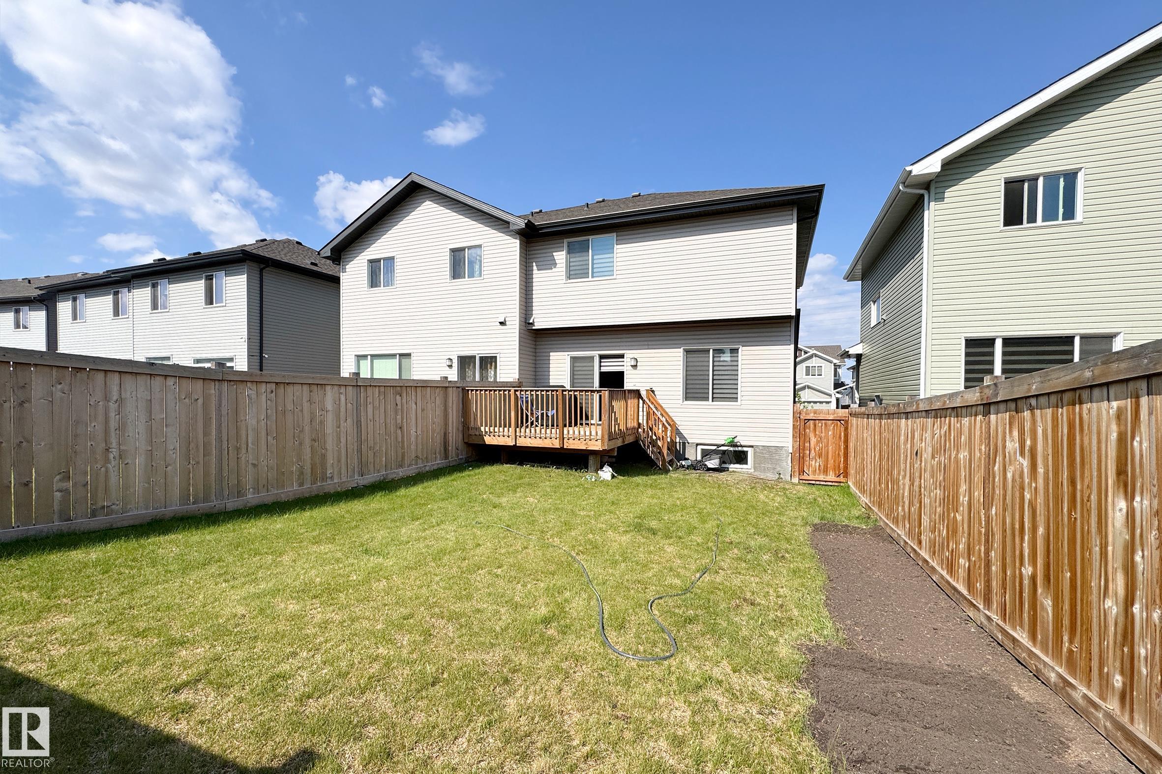 Photo 6 at 1221 27 Street NW, Laurel, Edmonton