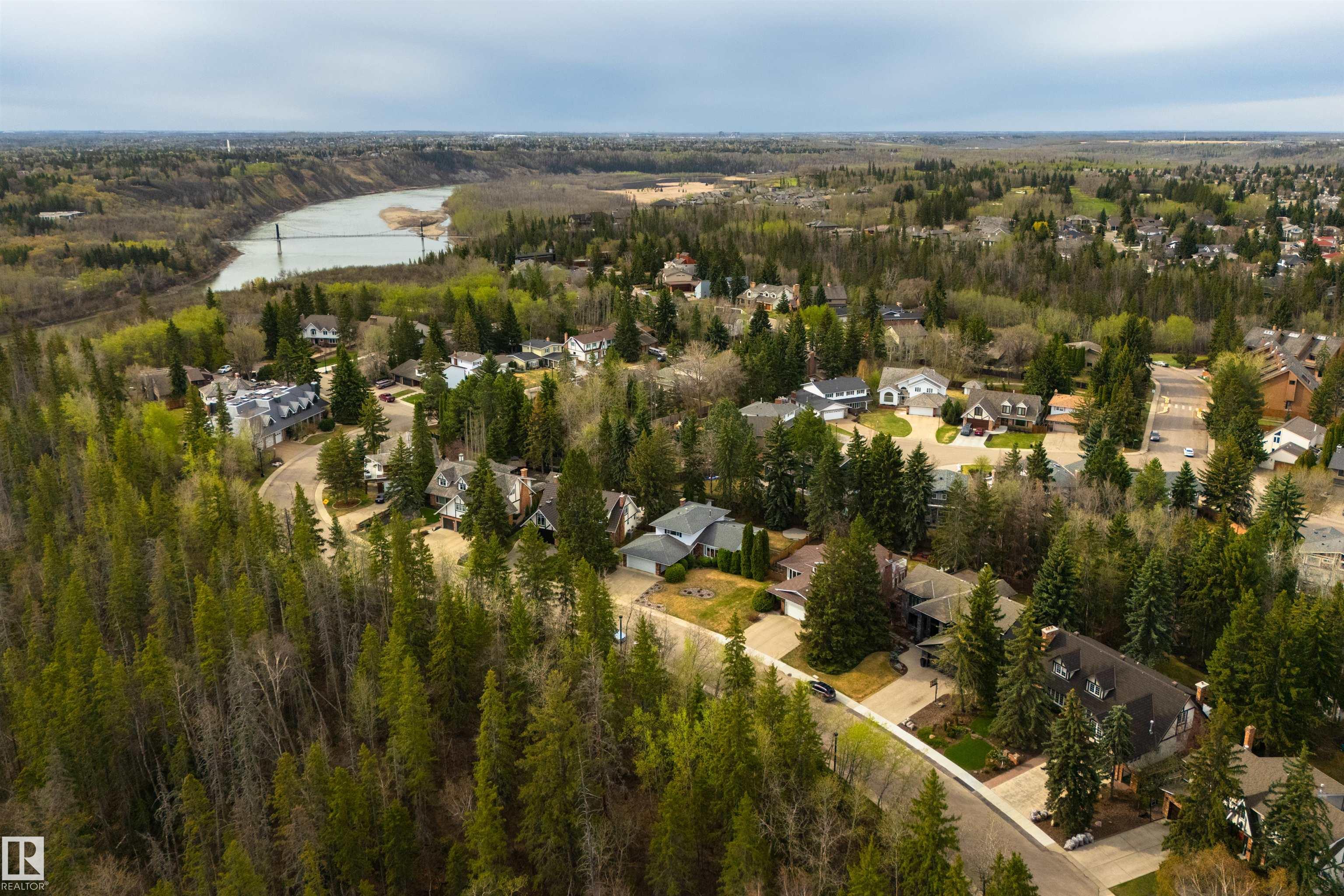 https://zimg.paragon.ice.com/ParagonImages/Property/PM/RAE/225399908/57/0/0/f83e9085e8302d10b114e9893b7ae3b1/1/1ef01d3eaee7a7ce7a955b1bc49b4bd6/225399908-b3f1a576-06bc-4b03-89e0-84500c01845d.JPG