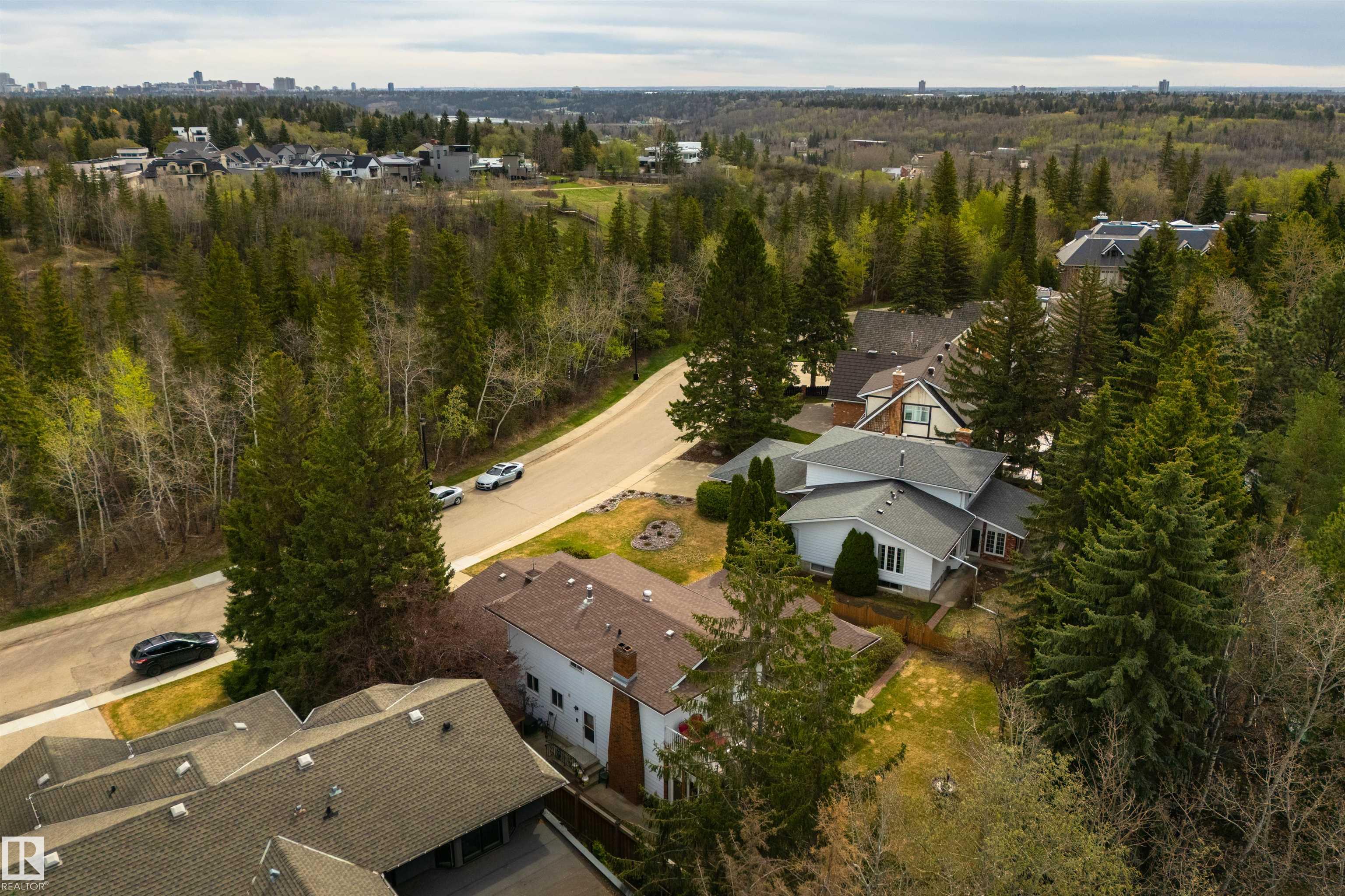 https://zimg.paragon.ice.com/ParagonImages/Property/PM/RAE/225399908/67/0/0/485b3595813bdce01871104fc8711337/1/1ef01d3eaee7a7ce7a955b1bc49b4bd6/225399908-40050e18-790c-4845-aff7-6dde9173e014.JPG