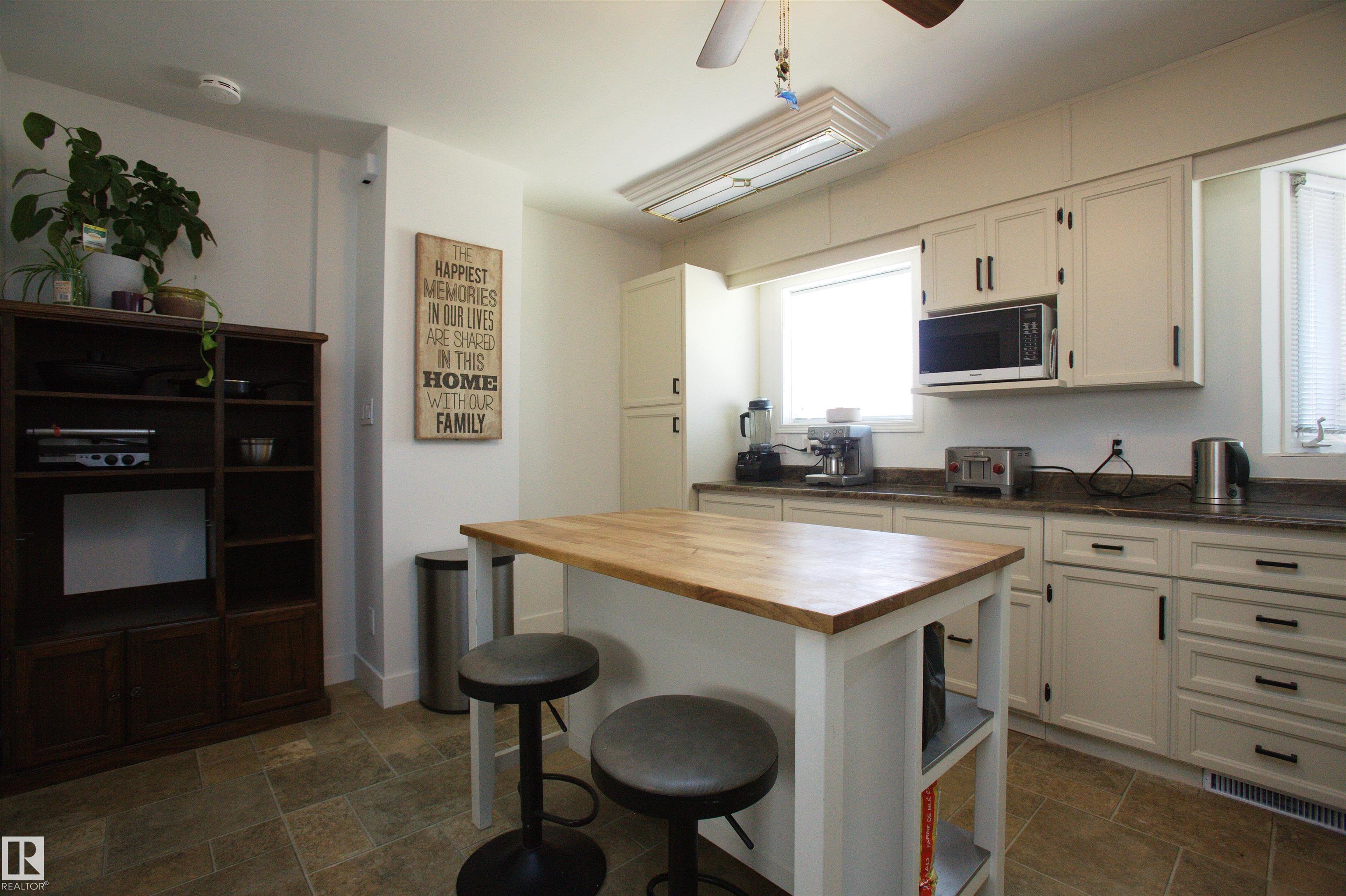 Photo 8 at 12137 50 Street NW, Beacon Heights, Edmonton