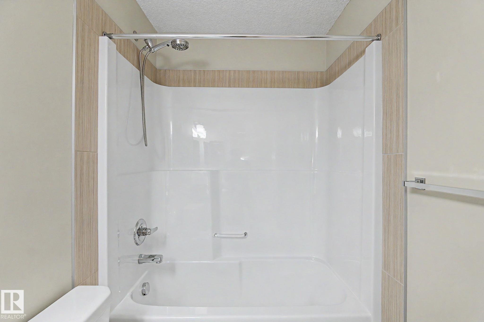Photo 22 at 1747 Chapman Way SW, Chappelle Area, Edmonton