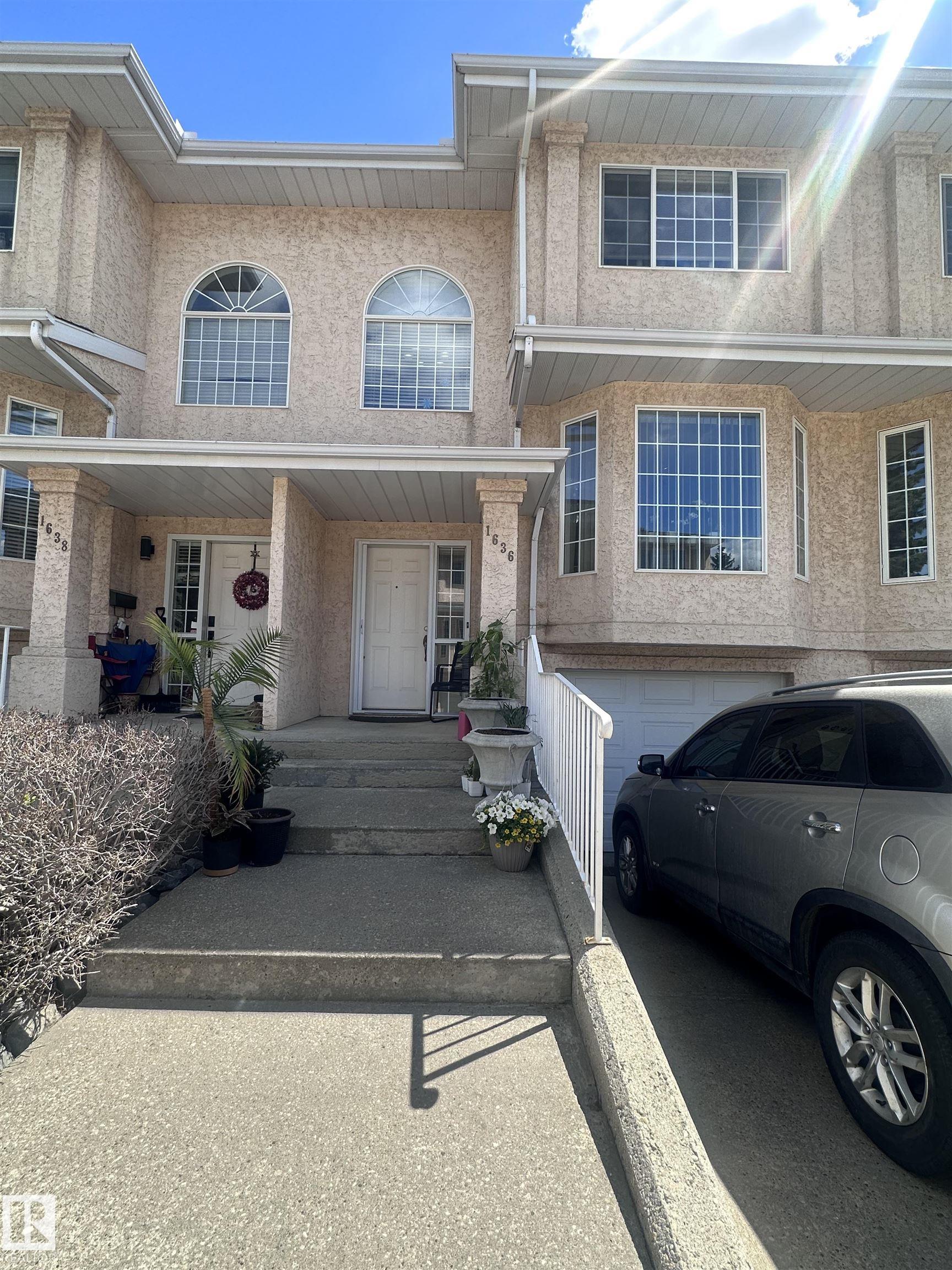 1636 Jamha Road NW, Jackson Heights, Edmonton
