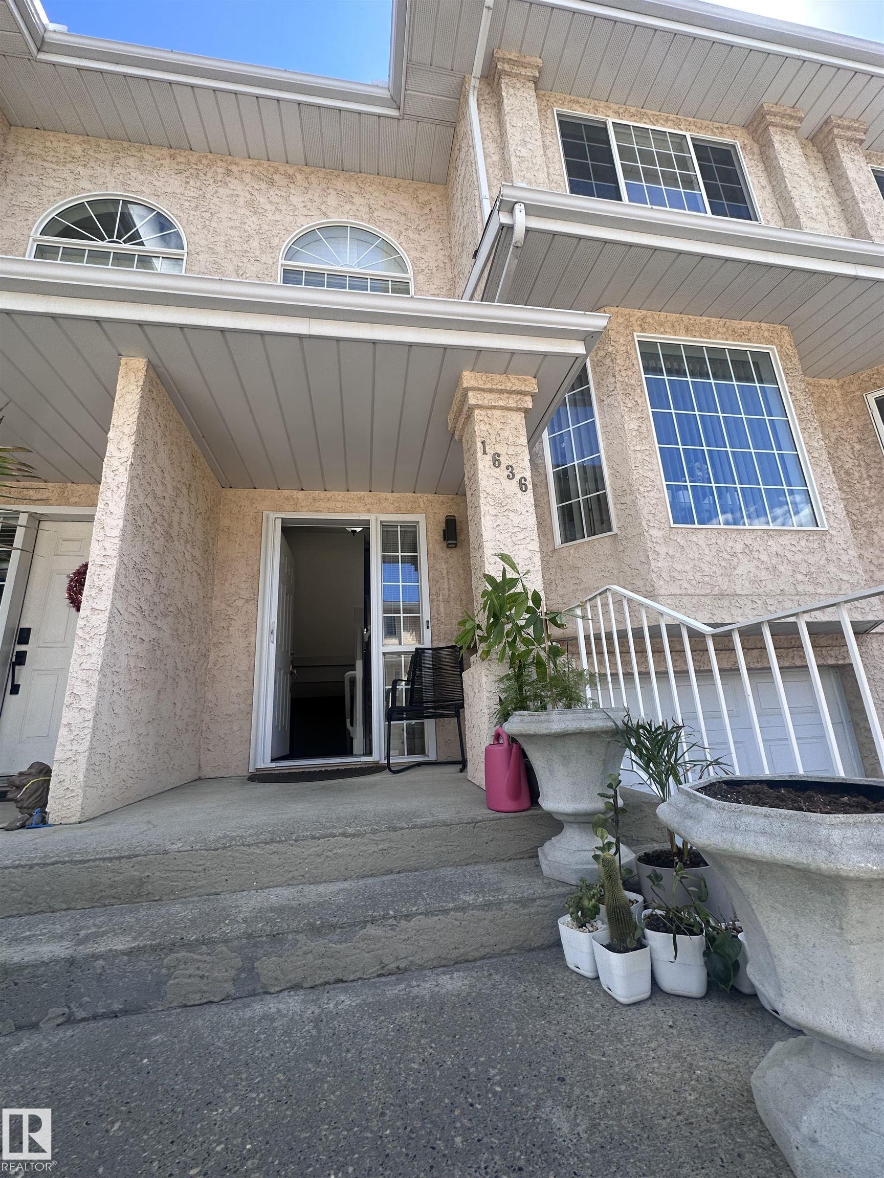 1636 Jamha Road NW, Jackson Heights, Edmonton
