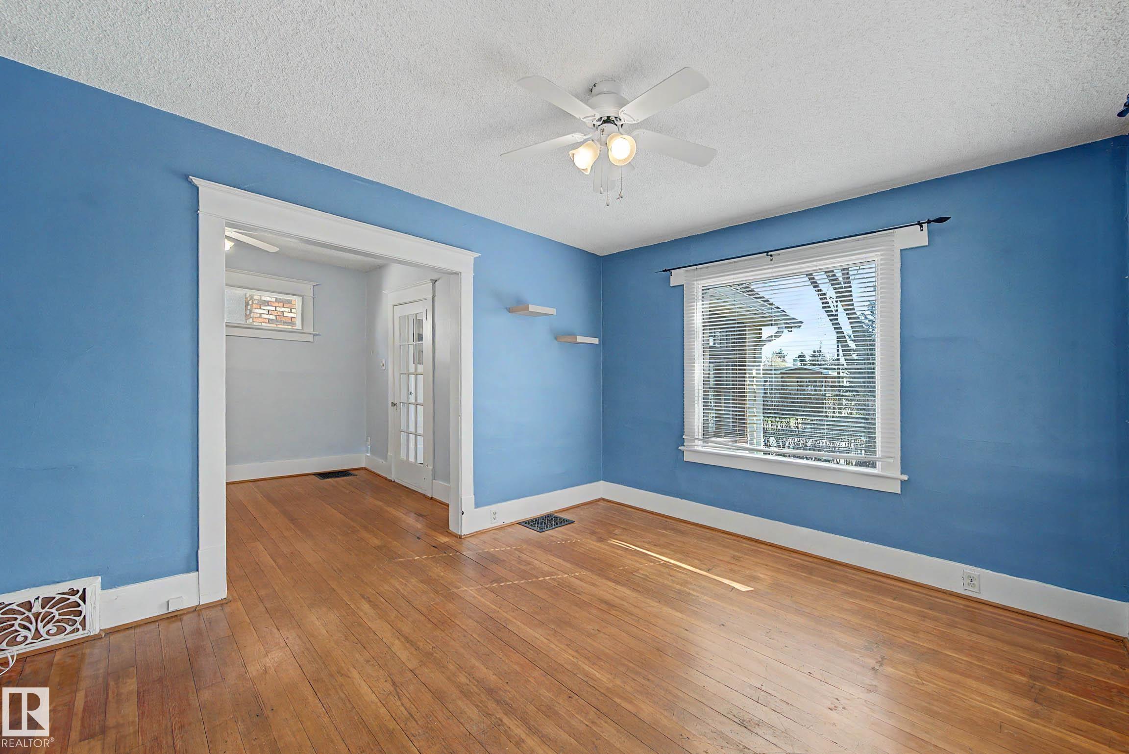 https://zimg.paragon.ice.com/ParagonImages/Property/PM/RAE/225399926/10/0/0/7aa228fb0f9884a2327089d1fabe1dcb/1/40a4951ec8f57a604b16f1cefec69854/225399926-8f2c482d-65a8-470c-a6ce-558234eeea11.JPG