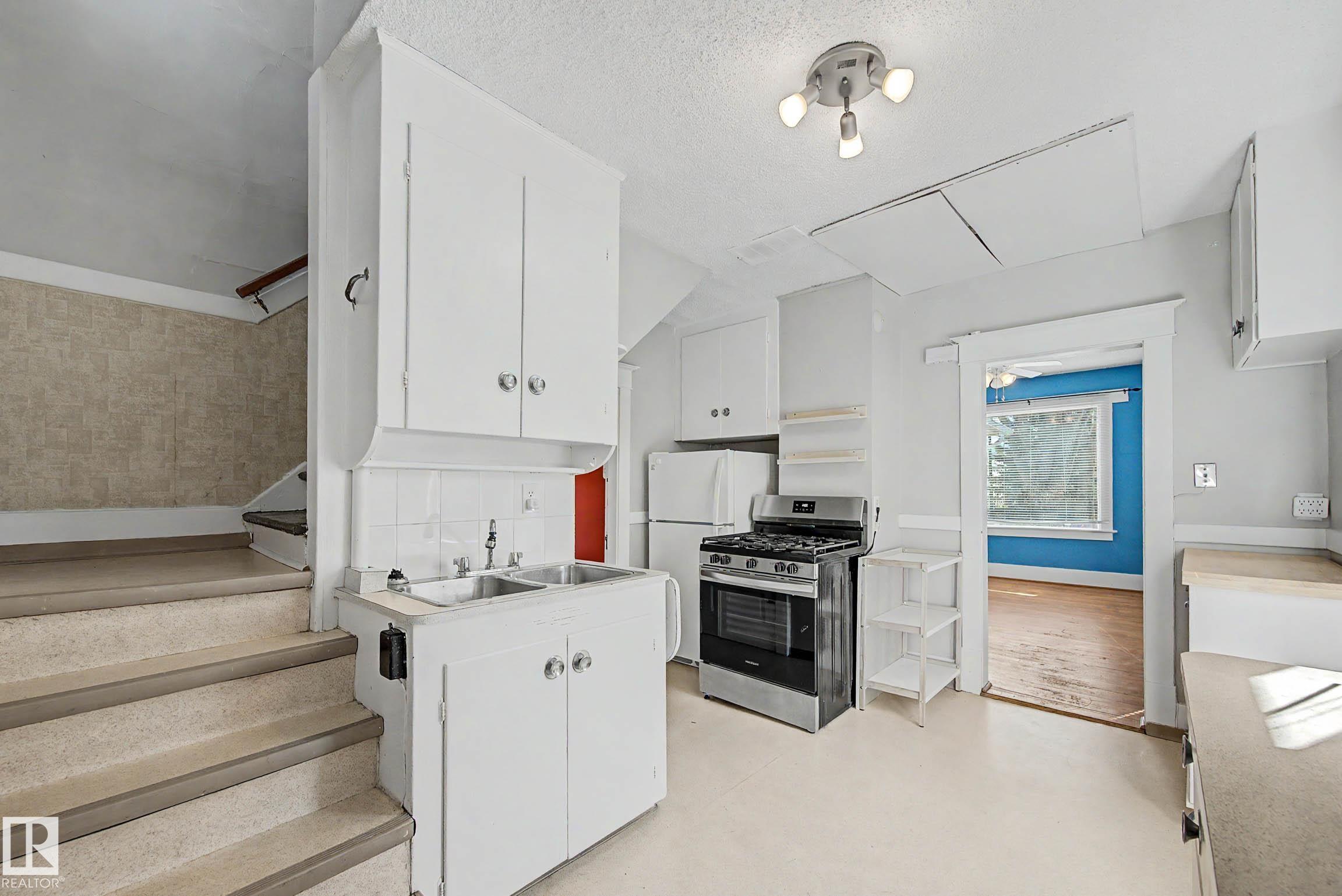 Photo 14 at 11634 123 Street NW, Inglewood, Edmonton