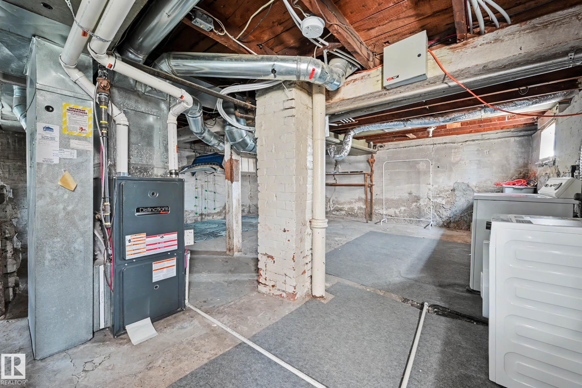 https://zimg.paragon.ice.com/ParagonImages/Property/PM/RAE/225399926/29/0/0/cdf8ca6815791f1a968d1131ea19dc82/1/40a4951ec8f57a604b16f1cefec69854/225399926-2e108cc3-7db0-42d4-80a9-7bf2f210f589.JPG