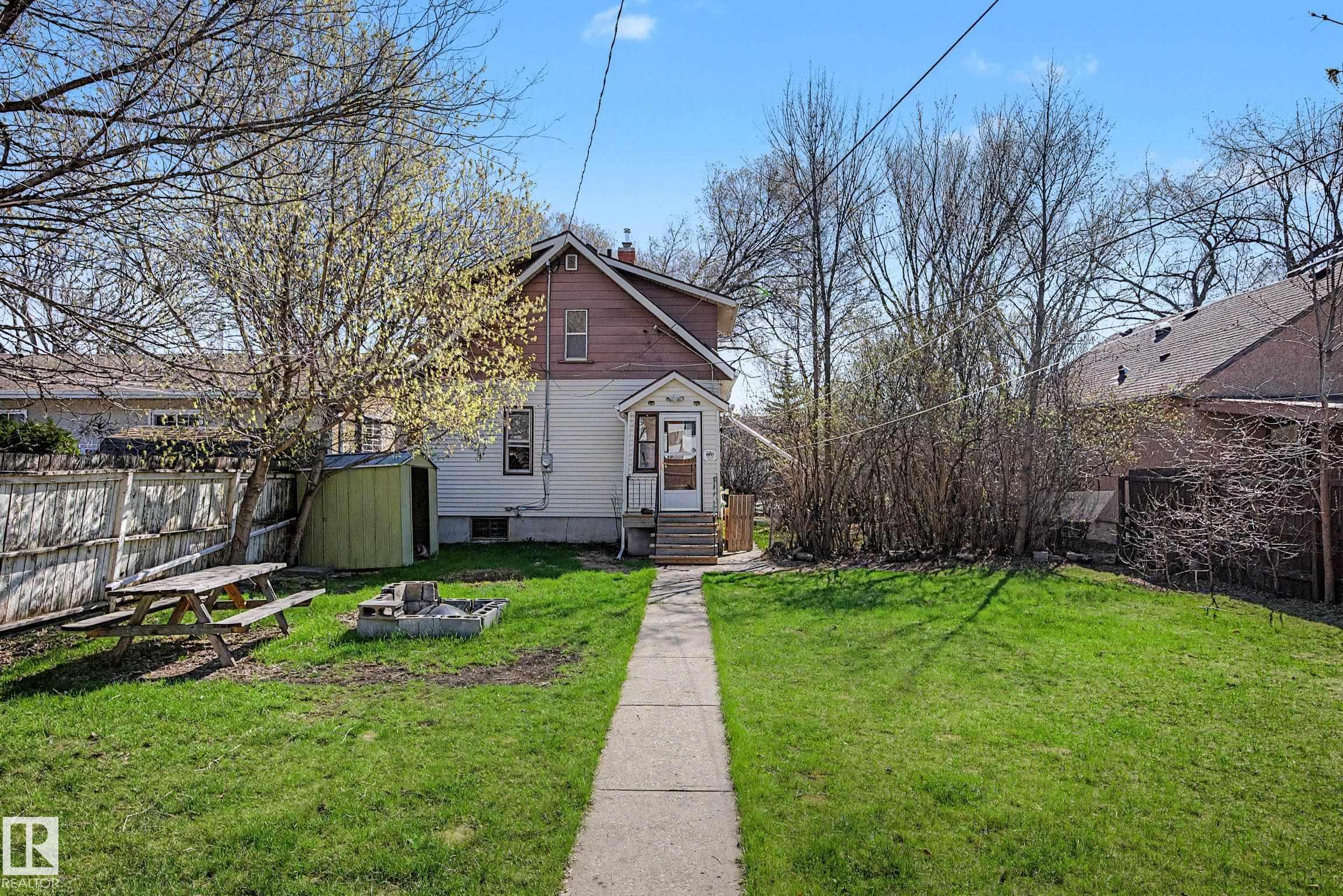 https://zimg.paragon.ice.com/ParagonImages/Property/PM/RAE/225399926/35/0/0/f8095747683e9cf2aed23b4d6c2cfe86/1/40a4951ec8f57a604b16f1cefec69854/225399926-c818337d-cf0b-40df-922b-fcf3544c5d1b.JPG