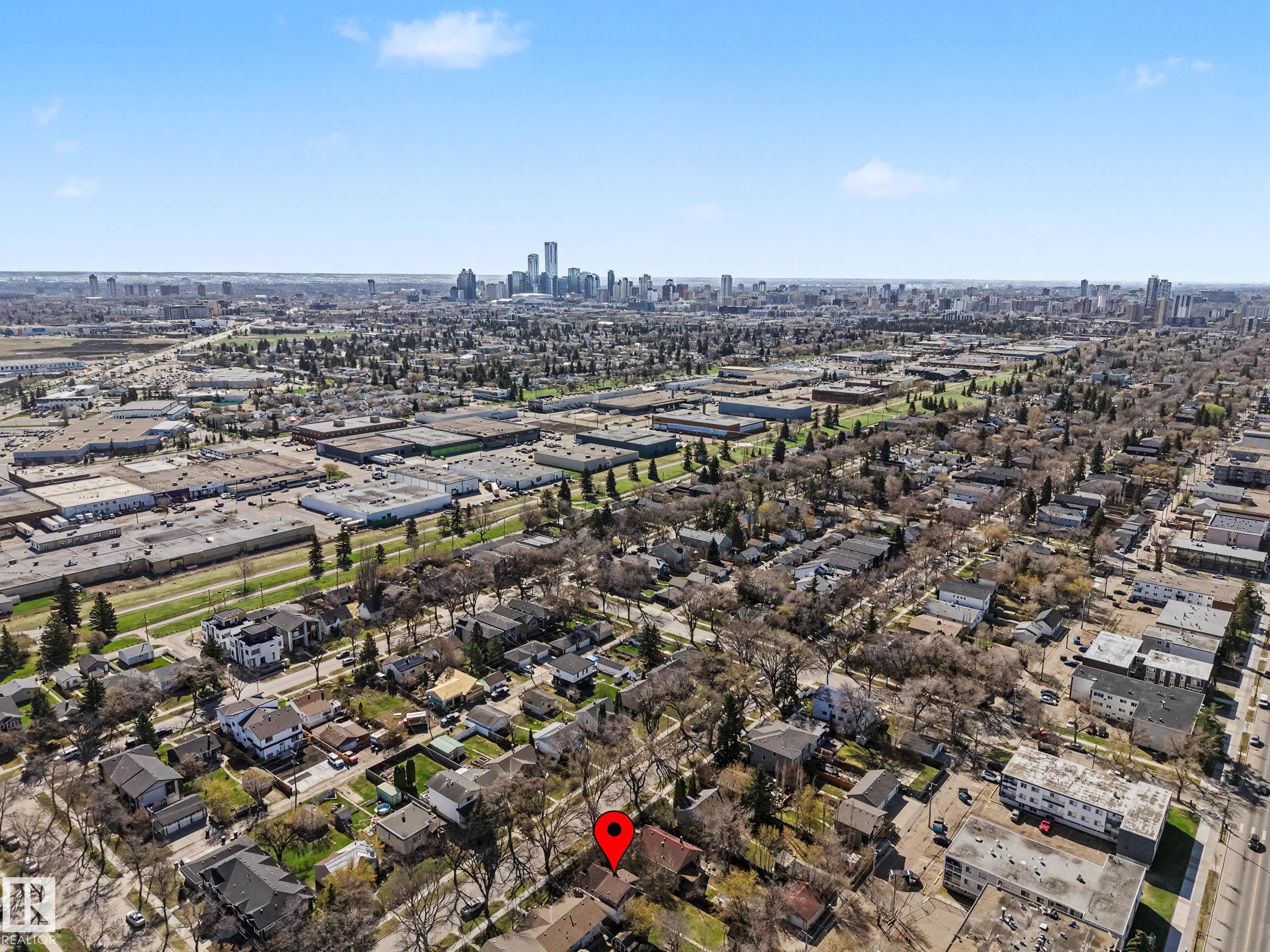 https://zimg.paragon.ice.com/ParagonImages/Property/PM/RAE/225399926/41/0/0/4e3e5ec019ae4f51d35fc74c3506a09b/1/40a4951ec8f57a604b16f1cefec69854/225399926-648e1e51-2a95-45cf-ac68-3610ba6518b9.JPG