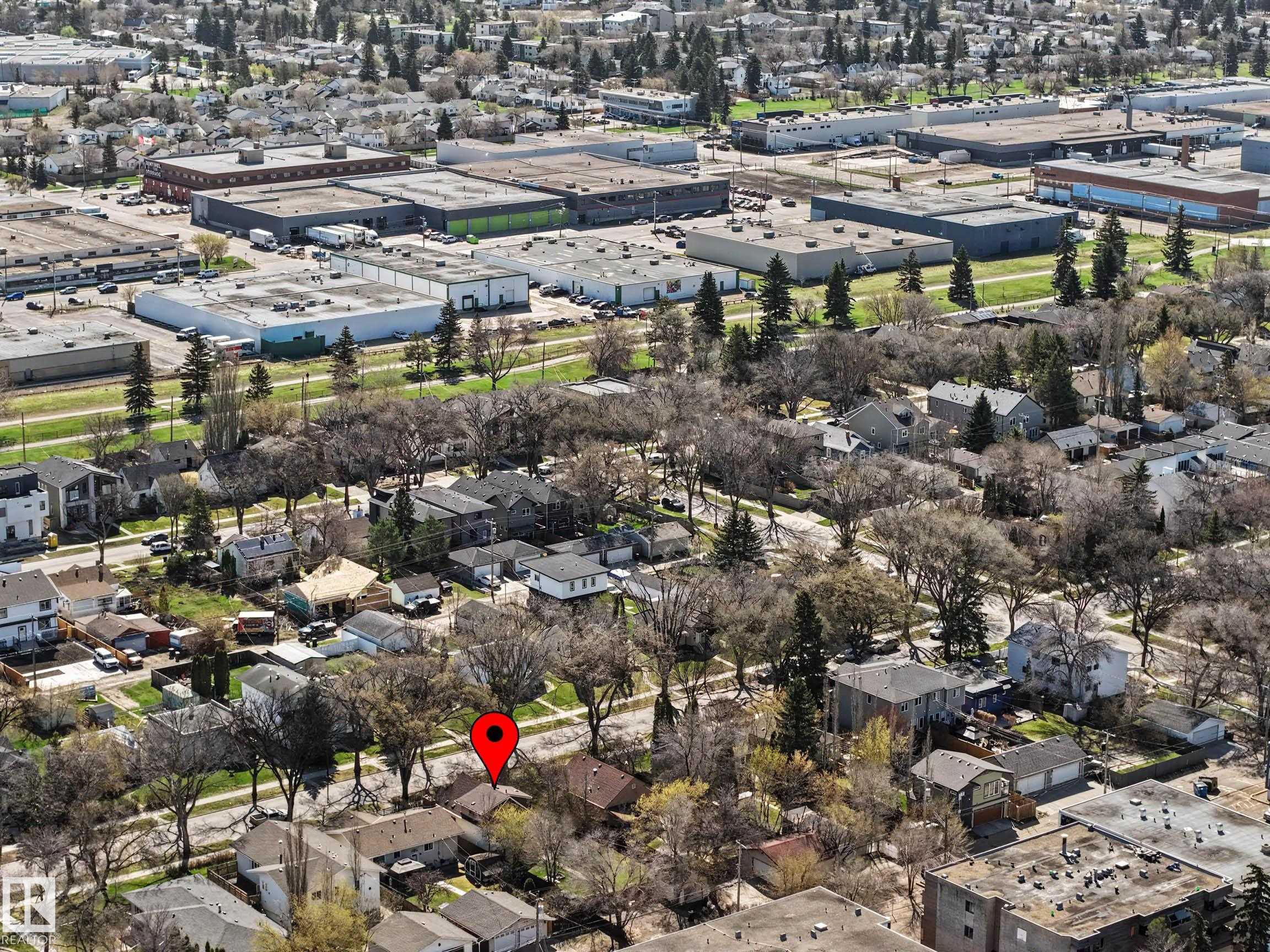 https://zimg.paragon.ice.com/ParagonImages/Property/PM/RAE/225399926/44/0/0/2ed118448e9701e5924668e0973fe745/1/40a4951ec8f57a604b16f1cefec69854/225399926-e6fbfb52-0e2c-4d74-875d-7d6ae2a877f9.JPG