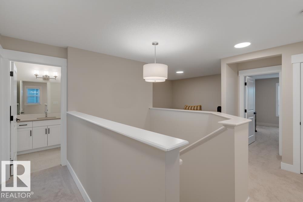 https://zimg.paragon.ice.com/ParagonImages/Property/PM/RAE/225399934/10/0/0/6077d8afbe02ae80065f2e5832c01c93/1/f8c48dc592d27c0628ae3ef6f294967b/225399934-BA3BCADE-F998-433F-8898-78C9DA204AF0.JPG
