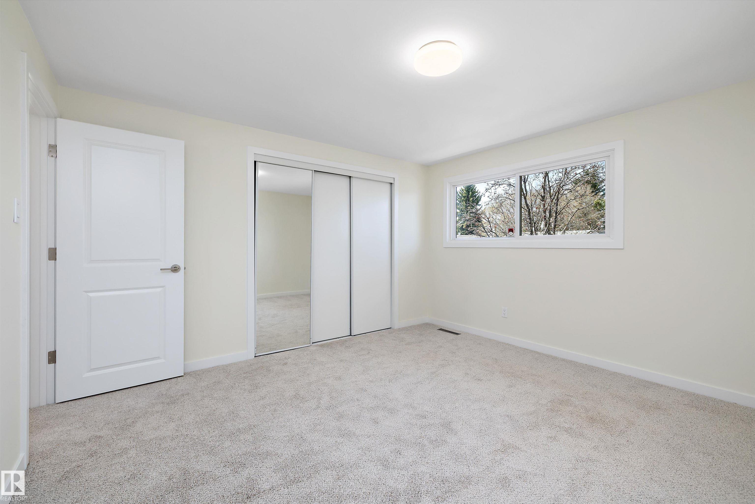 https://zimg.paragon.ice.com/ParagonImages/Property/PM/RAE/225399938/33/0/0/6053692eaad35d974a8aeb933ee82c8d/1/22e03ead17b2e13c8139ddd28b872904/225399938-f6e1c20e-5f0f-46b0-98b6-0a366a690e59.JPG