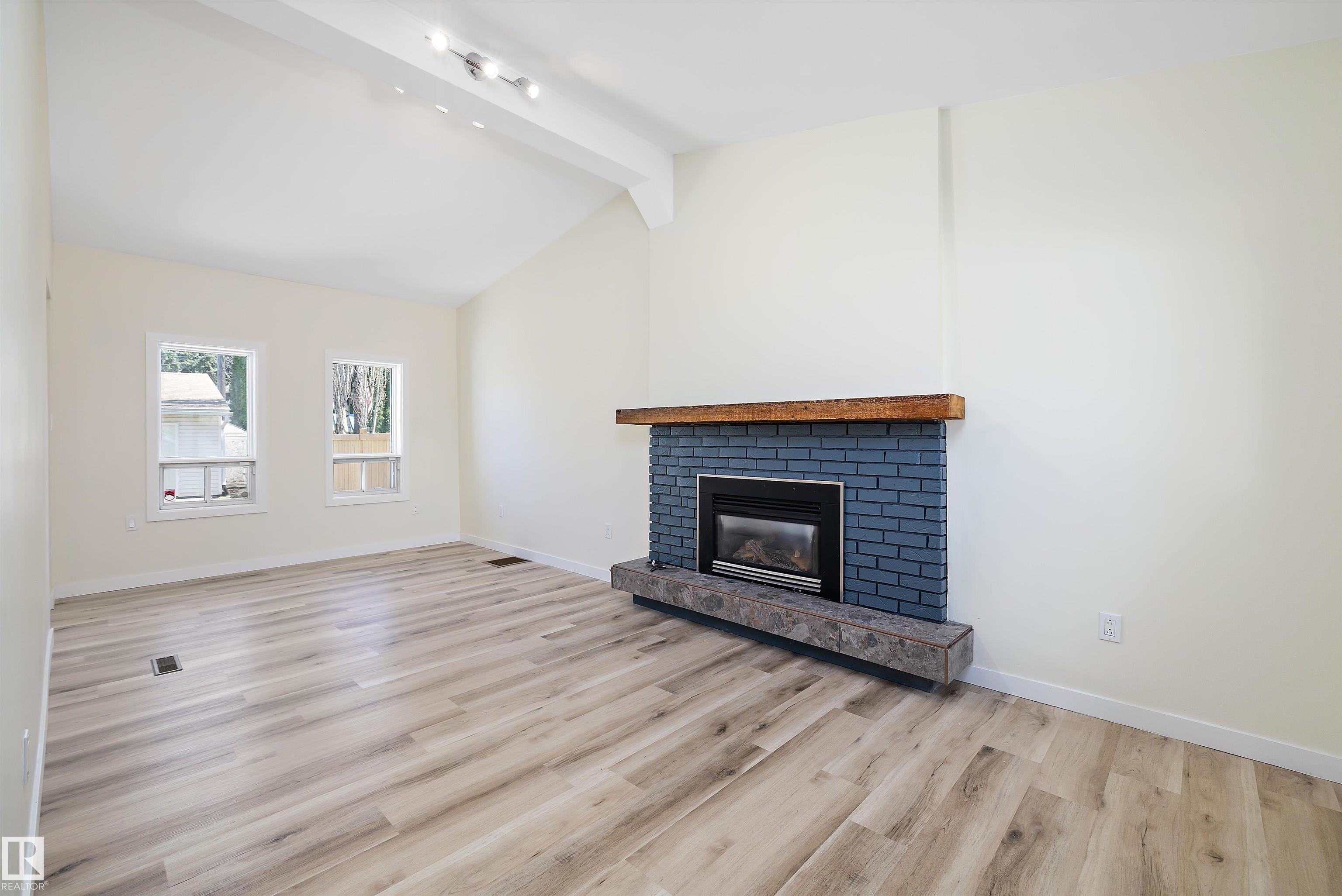 Picture for 4207 113 ST NW