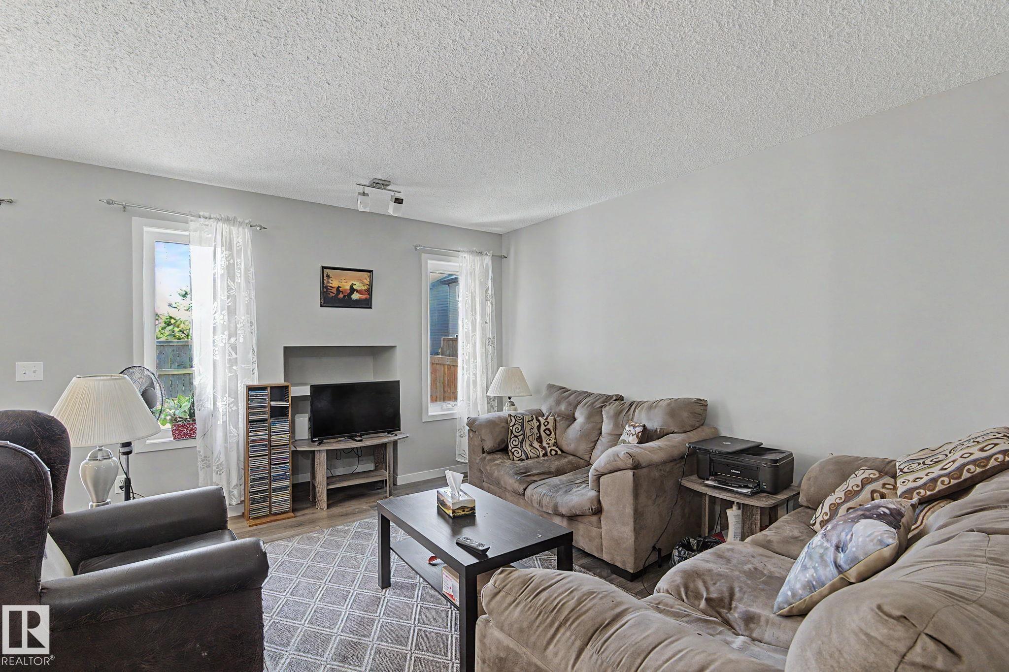 Photo 13 at 1211 29 Street NW, Laurel, Edmonton