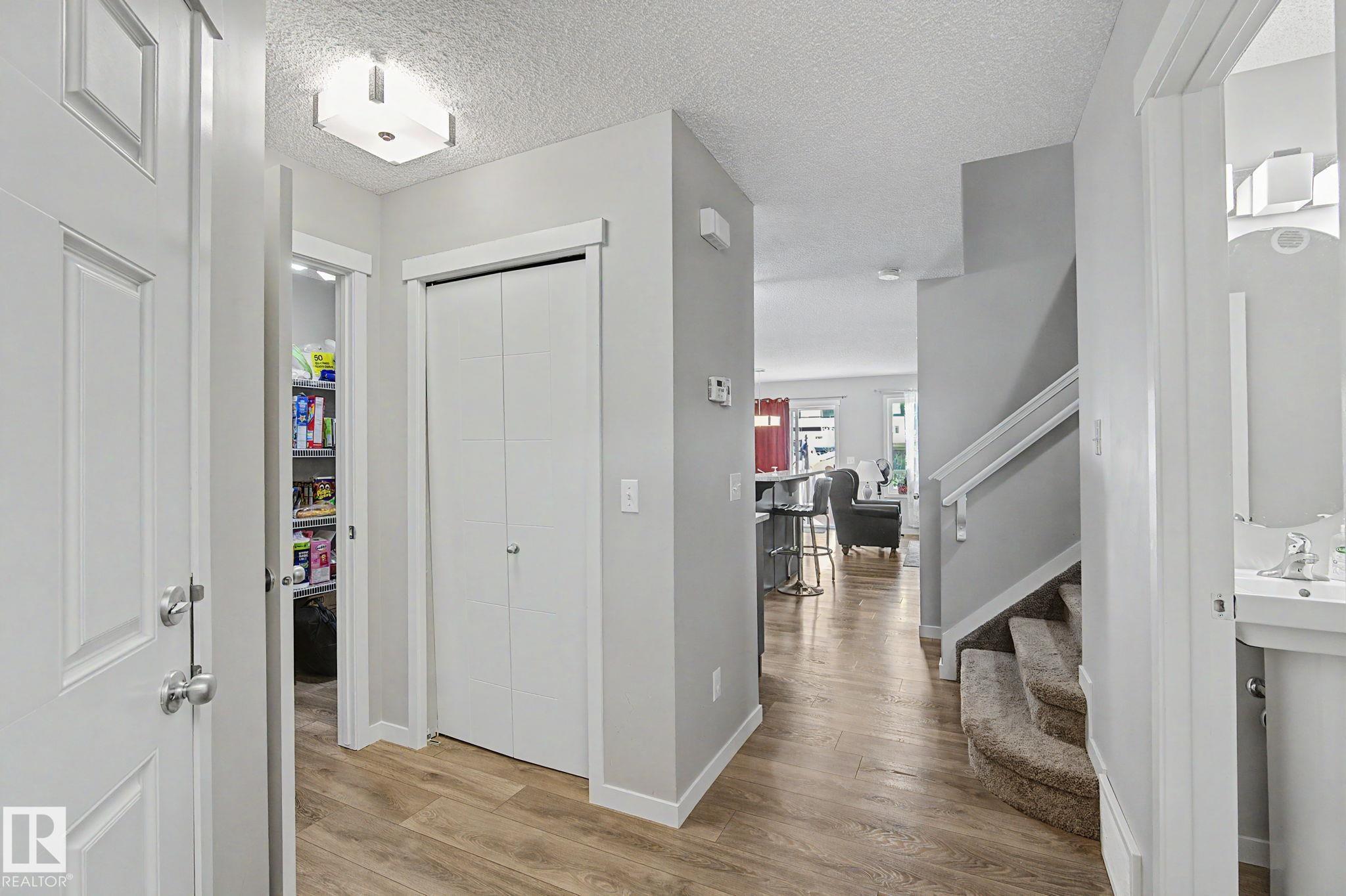 Photo 6 at 1211 29 Street NW, Laurel, Edmonton