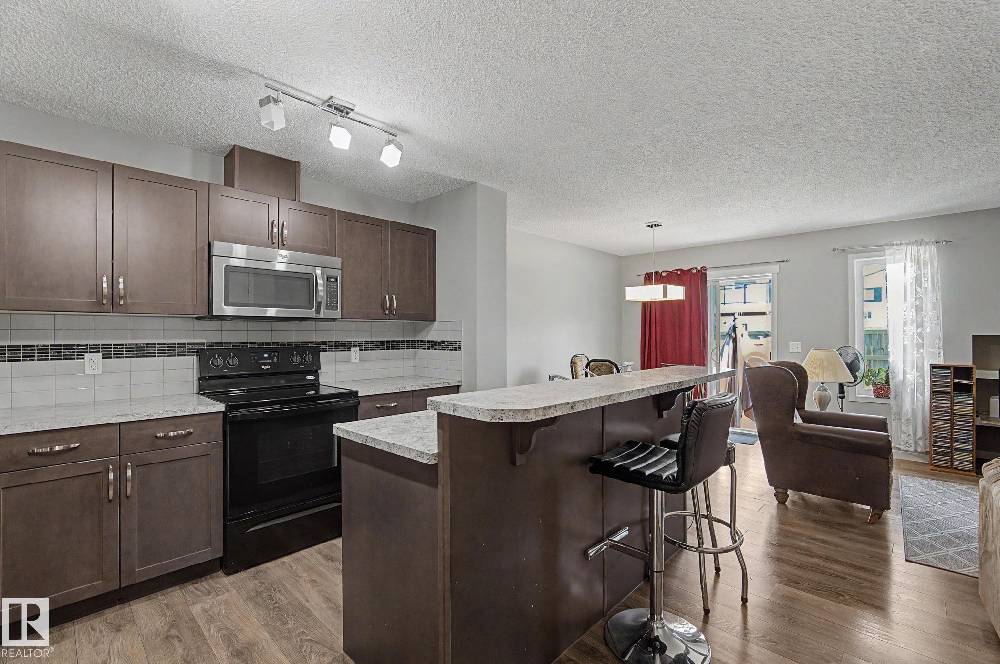 Photo 7 at 1211 29 Street NW, Laurel, Edmonton