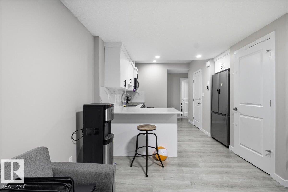 https://zimg.paragon.ice.com/ParagonImages/Property/PM/RAE/225399942/10/0/0/9bf1d340be0b69a8a238b2c2229f66e3/1/b7767b826d84dc8853d8852b01df051a/225399942-08983ee9-e8bf-4f9c-a630-2a168b06c8b6.JPG