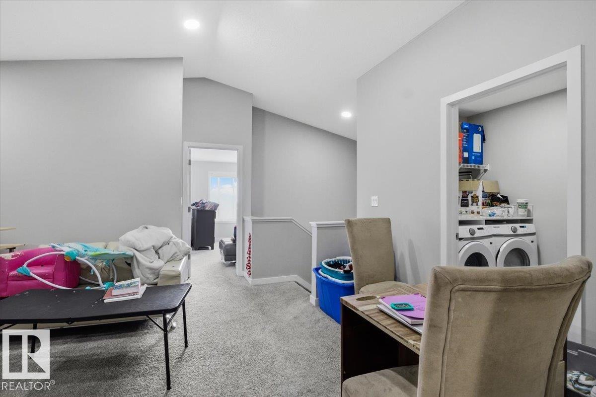 https://zimg.paragon.ice.com/ParagonImages/Property/PM/RAE/225399942/28/0/0/2472382b06c4d9f3fc20ad80a6dcb245/1/b7767b826d84dc8853d8852b01df051a/225399942-caaec614-51ff-4d84-bf8c-8a2bb8528082.JPG