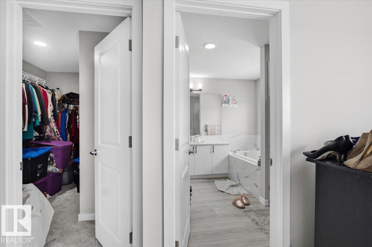 https://zimg.paragon.ice.com/ParagonImages/Property/PM/RAE/225399942/37/0/0/b745cb81061ba593162f91a6d6f1142c/1/b7767b826d84dc8853d8852b01df051a/225399942-076c7881-08b1-44e1-92d5-010989870ee0.JPG