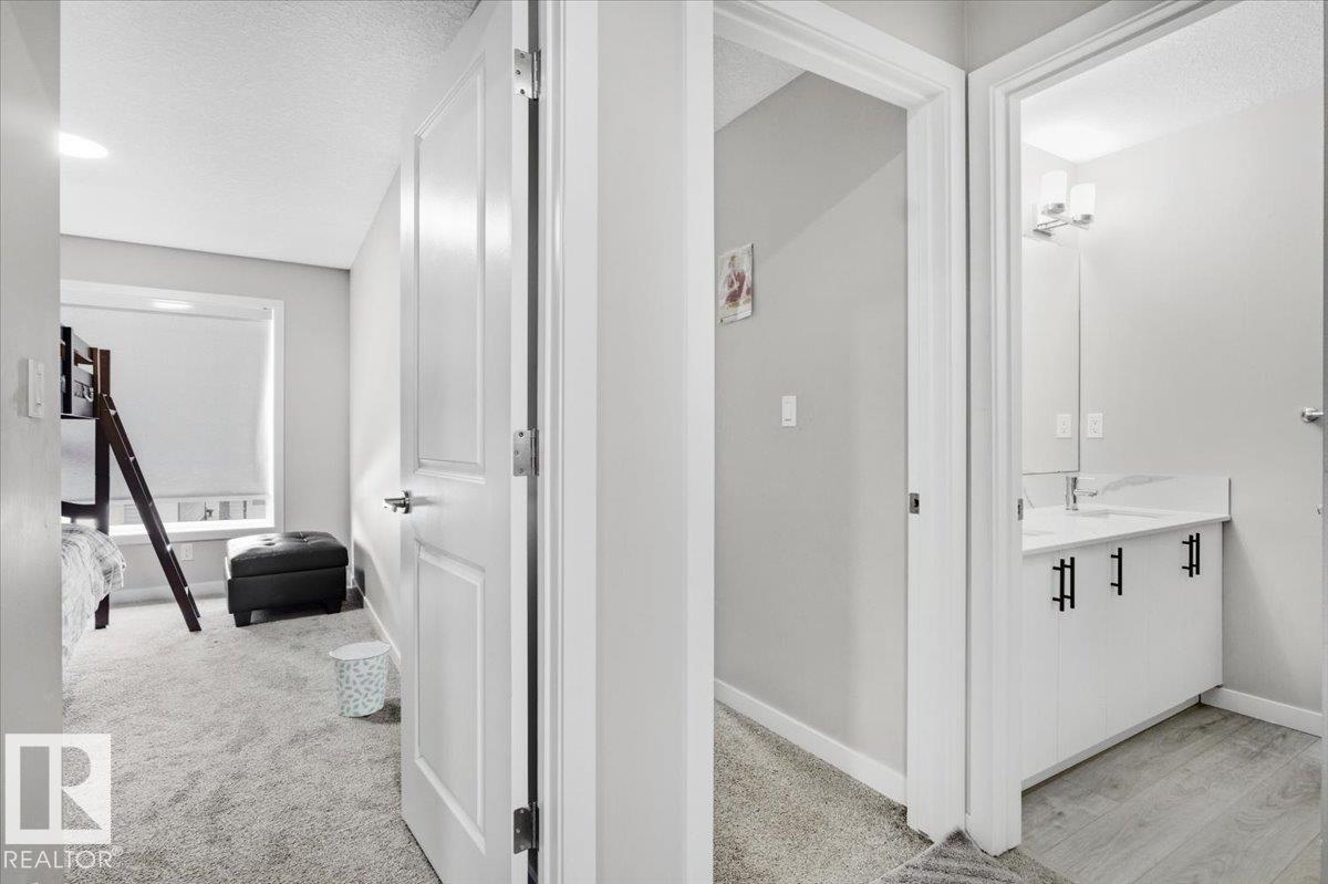 https://zimg.paragon.ice.com/ParagonImages/Property/PM/RAE/225399942/54/0/0/a0533c619306e3832ee182c2e7723334/1/b7767b826d84dc8853d8852b01df051a/225399942-0957904d-abcf-4254-98f0-b90e8632e996.JPG
