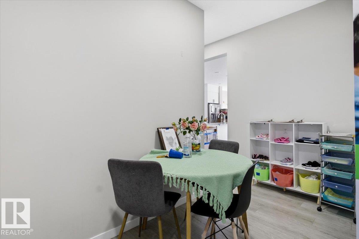 https://zimg.paragon.ice.com/ParagonImages/Property/PM/RAE/225399942/7/0/0/02d03477e4457507e44e5276946ba0bb/1/b7767b826d84dc8853d8852b01df051a/225399942-e250c7ba-45b6-4377-9bca-f6106873253d.JPG