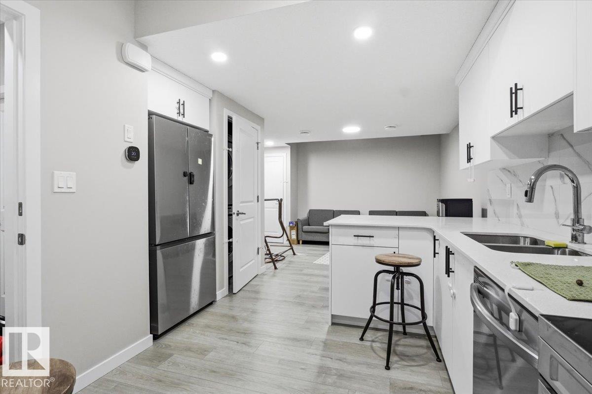 https://zimg.paragon.ice.com/ParagonImages/Property/PM/RAE/225399942/9/0/0/a5b4ec3fe059185926d07d6093935887/1/b7767b826d84dc8853d8852b01df051a/225399942-aaa833fd-ad82-49b8-bd2e-33c80735158c.JPG