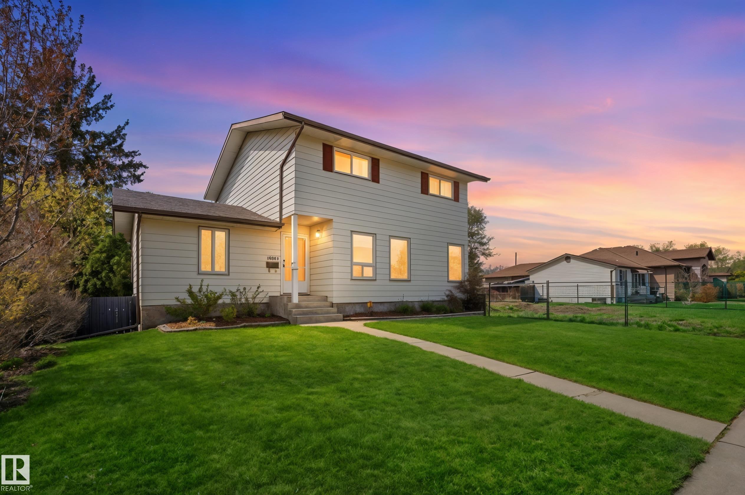 10502 158 Street NW, Britannia Youngstown, Edmonton