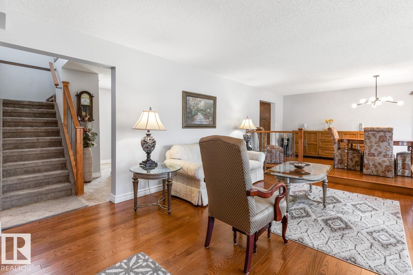 10502 158 Street NW, Britannia Youngstown, Edmonton