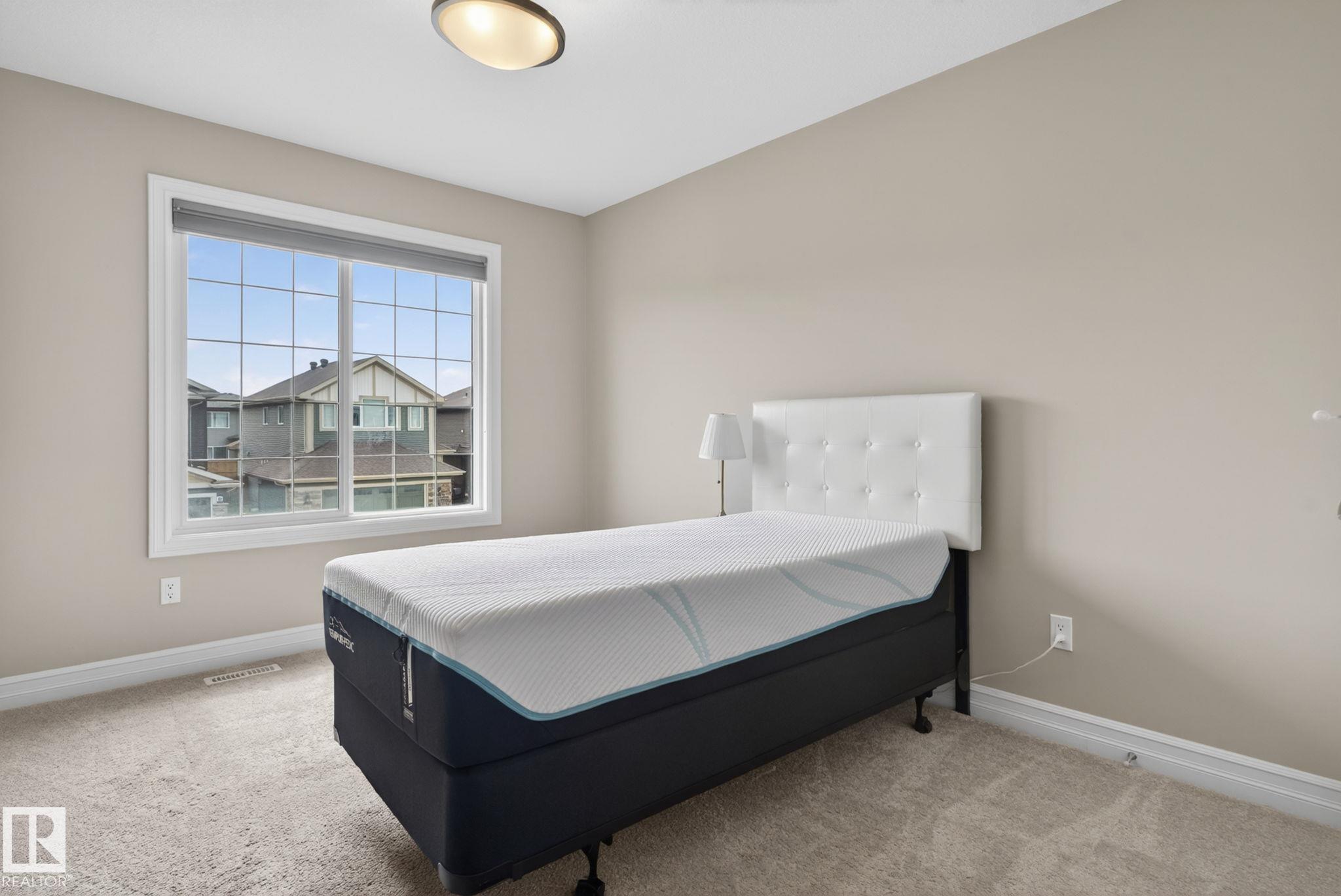 Photo 36 at 5928 19 Avenue SW, Walker, Edmonton