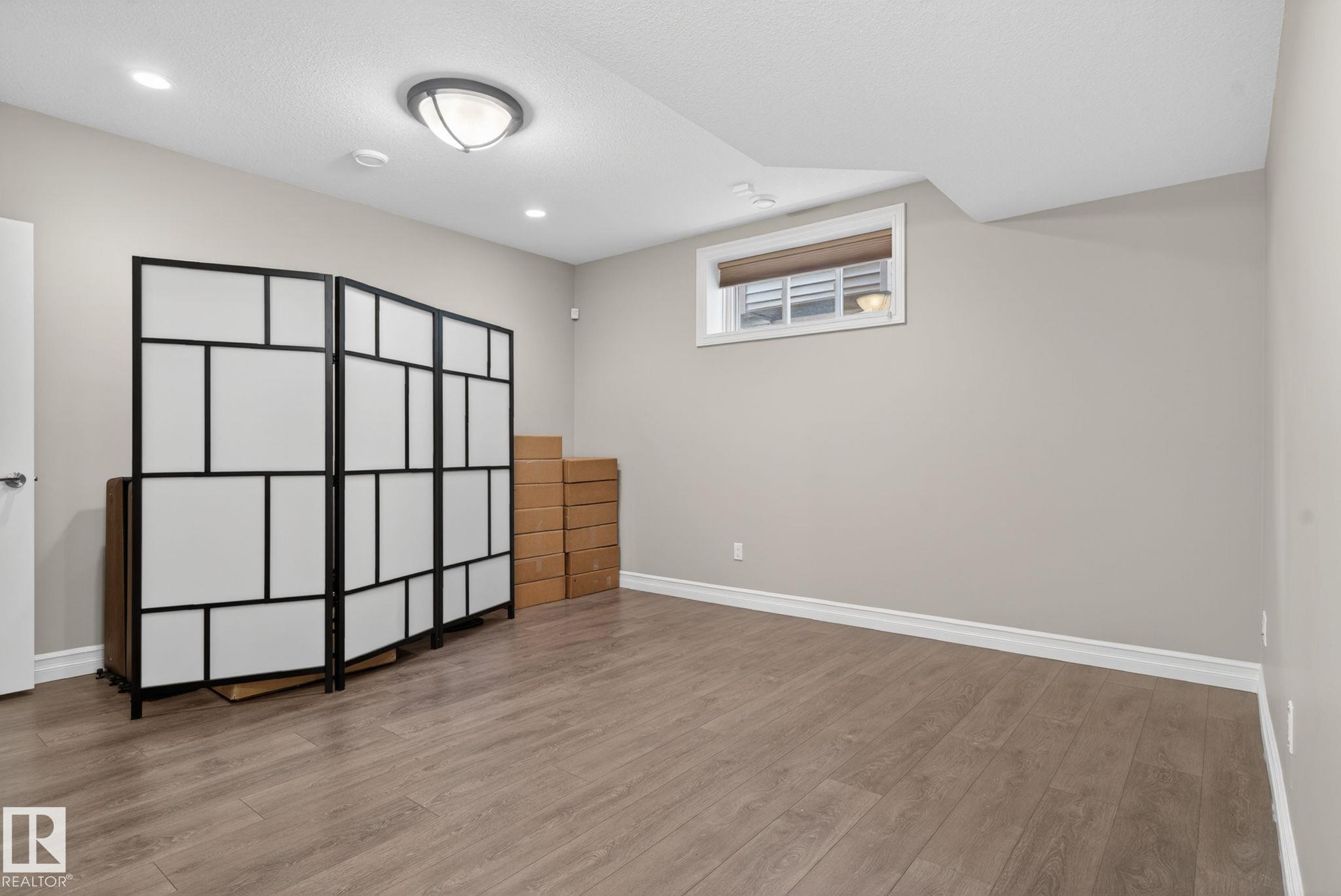 Photo 40 at 5928 19 Avenue SW, Walker, Edmonton