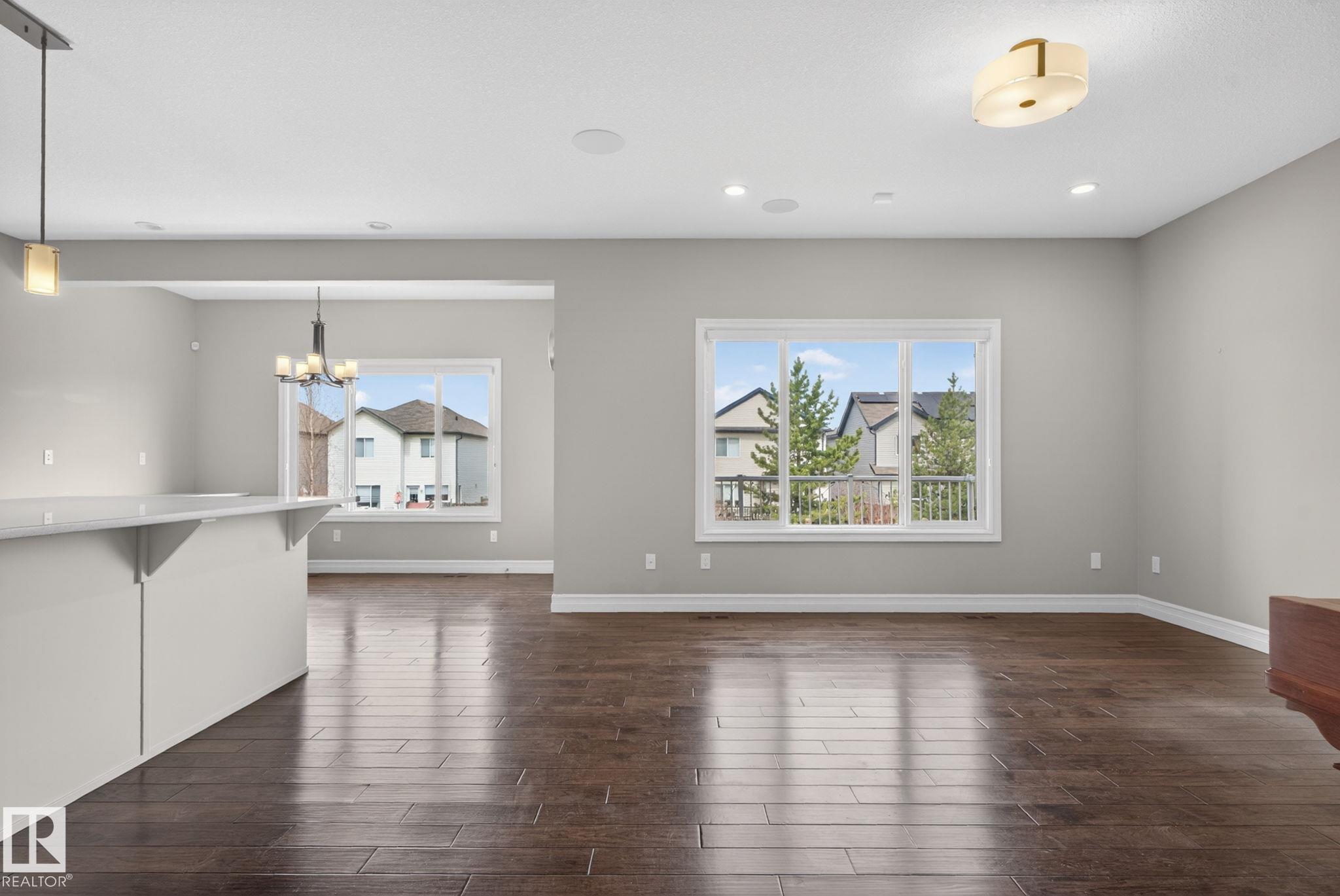 Photo 8 at 5928 19 Avenue SW, Walker, Edmonton