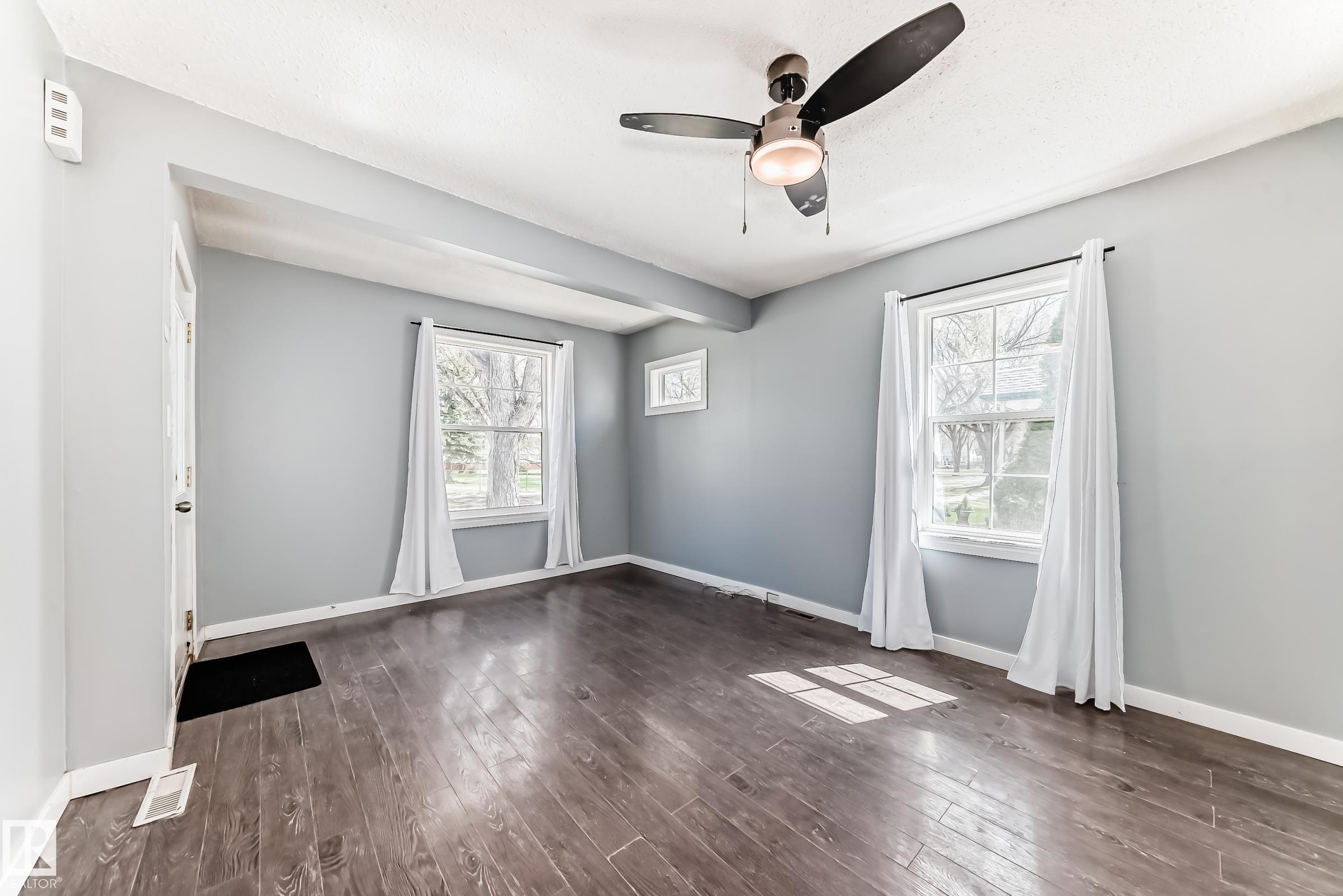 Photo 11 at 11942 62 Street NW, Montrose, Edmonton