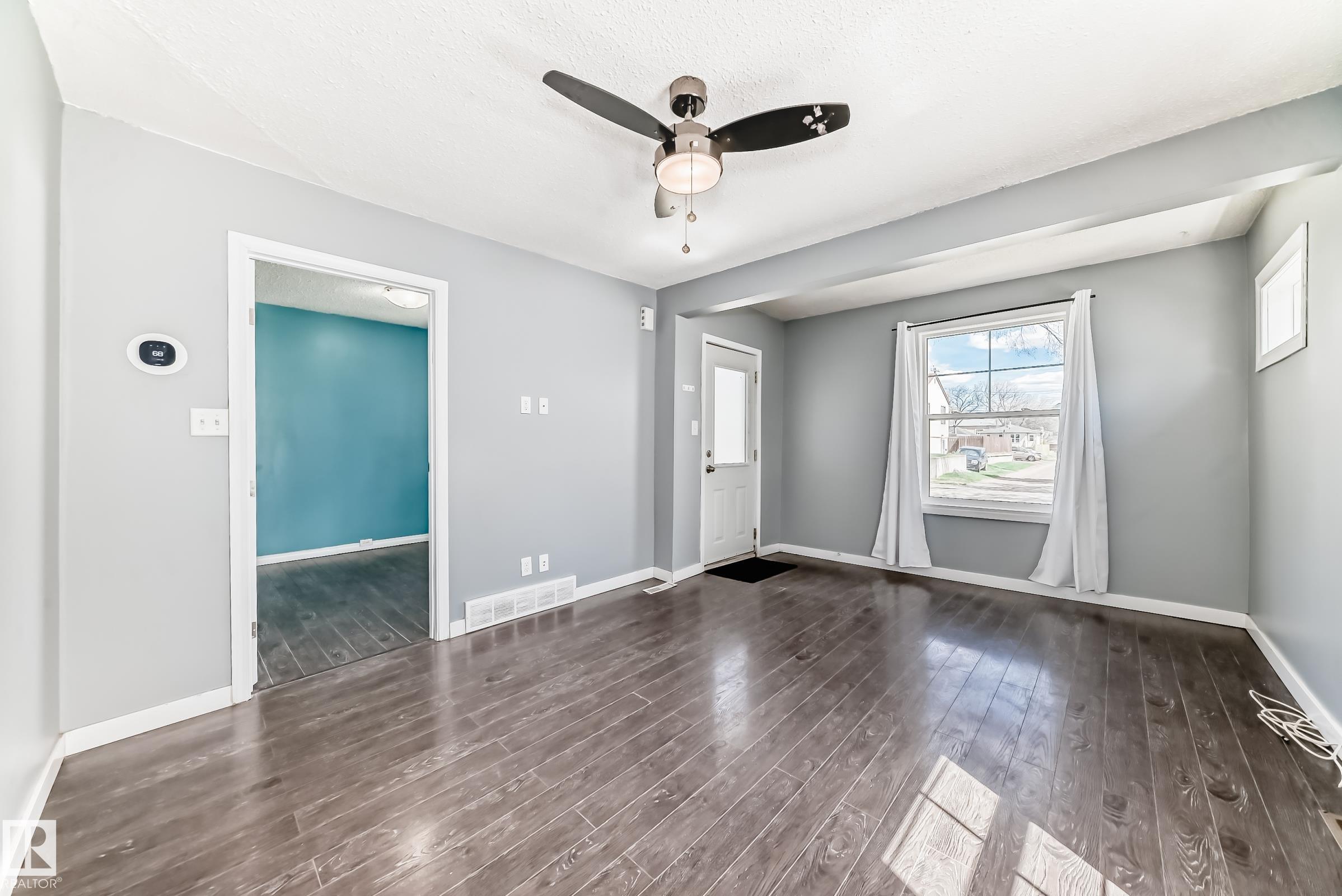 Photo 13 at 11942 62 Street NW, Montrose, Edmonton