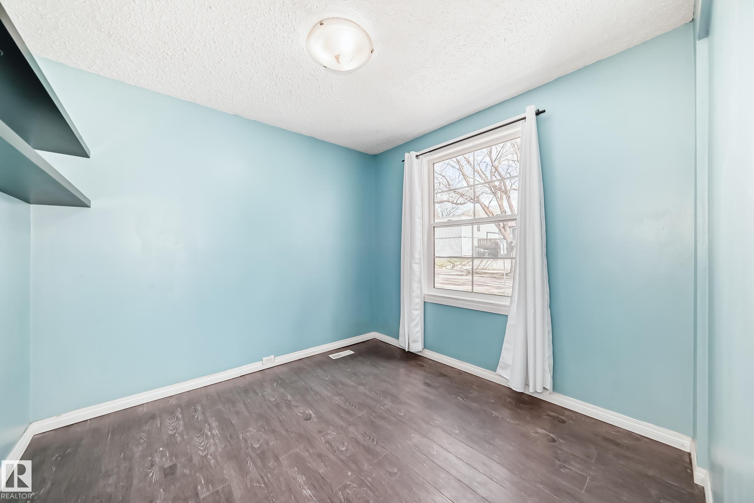 Photo 16 at 11942 62 Street NW, Montrose, Edmonton