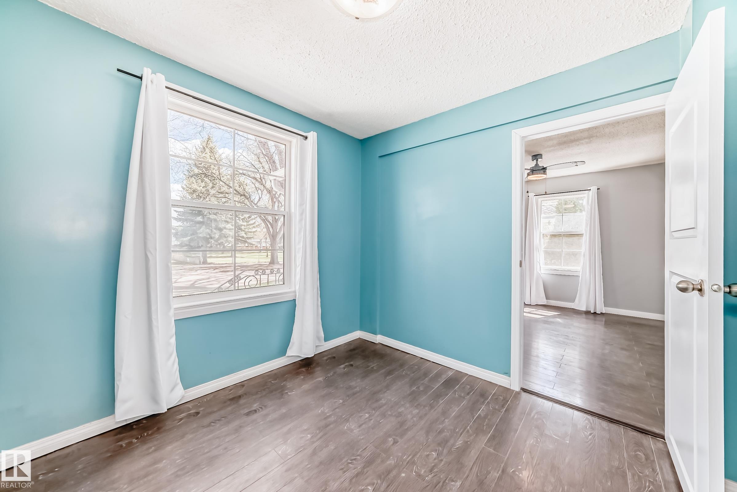 Photo 18 at 11942 62 Street NW, Montrose, Edmonton