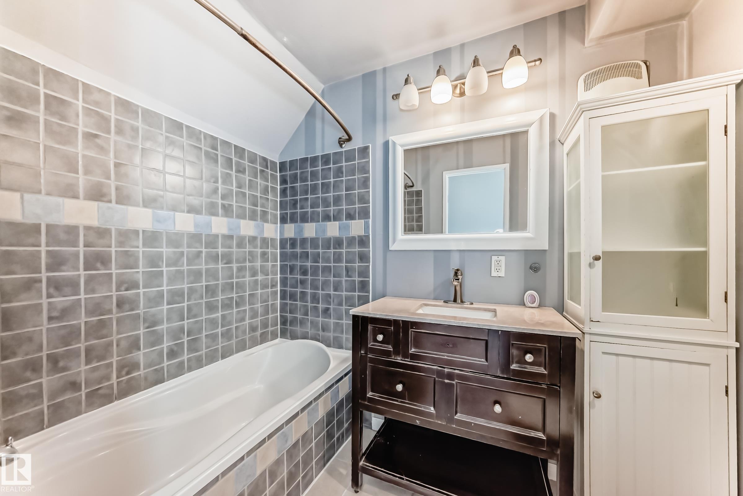 Photo 19 at 11942 62 Street NW, Montrose, Edmonton