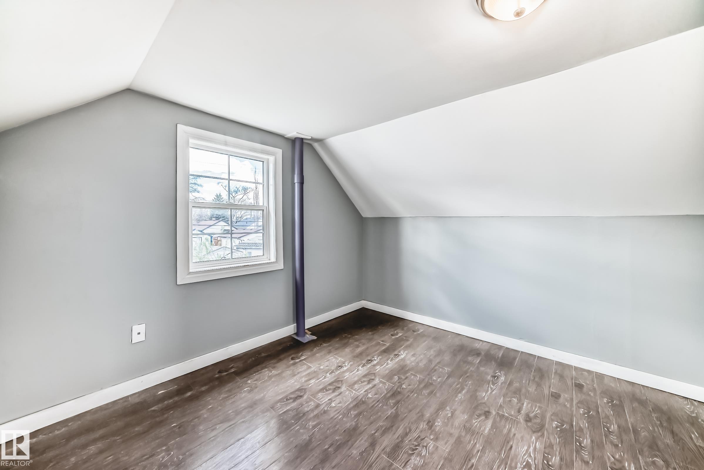 Photo 20 at 11942 62 Street NW, Montrose, Edmonton