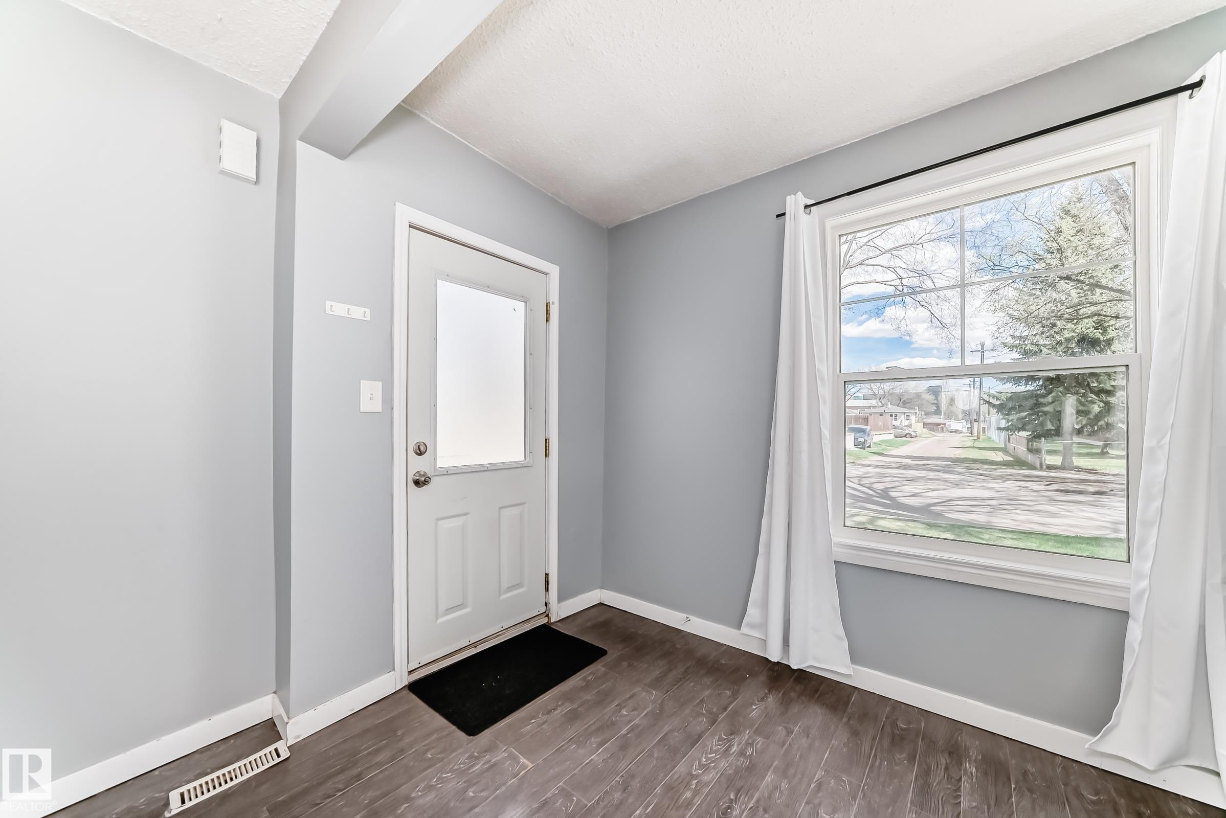 11942 62 Street NW, Montrose, Edmonton