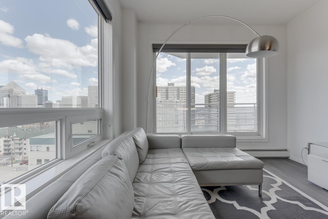 https://zimg.paragon.ice.com/ParagonImages/Property/PM/RAE/225399983/11/0/0/02f4be0bb0da4ec17ed6dfbc553cda36/1/44efecda3f0a9bc452065b3b59a3af6b/225399983-DC11D5C3-9506-4DBA-9DF5-8CED443D0401.JPG