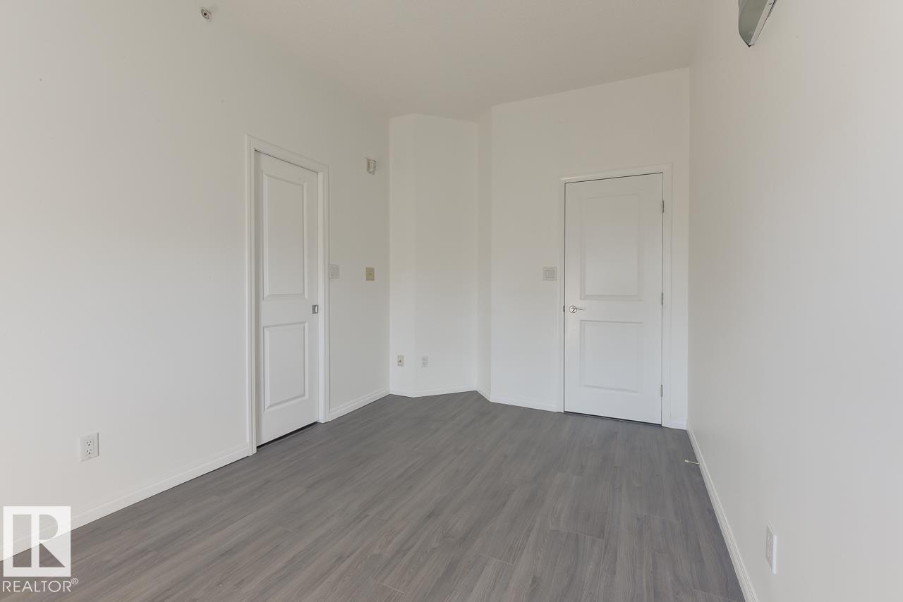 https://zimg.paragon.ice.com/ParagonImages/Property/PM/RAE/225399983/19/0/0/826623f4ff7608a6ca1780c6c7b768d1/1/44efecda3f0a9bc452065b3b59a3af6b/225399983-B9D6CC64-87D6-4AA4-8C67-18CDDDA7EC83.JPG