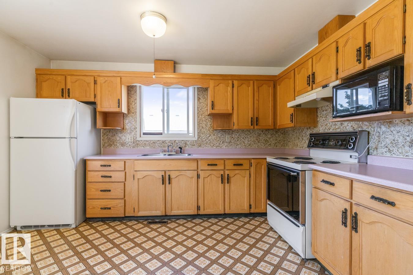 Photo 14 at 10103 104 Avenue, Morinville