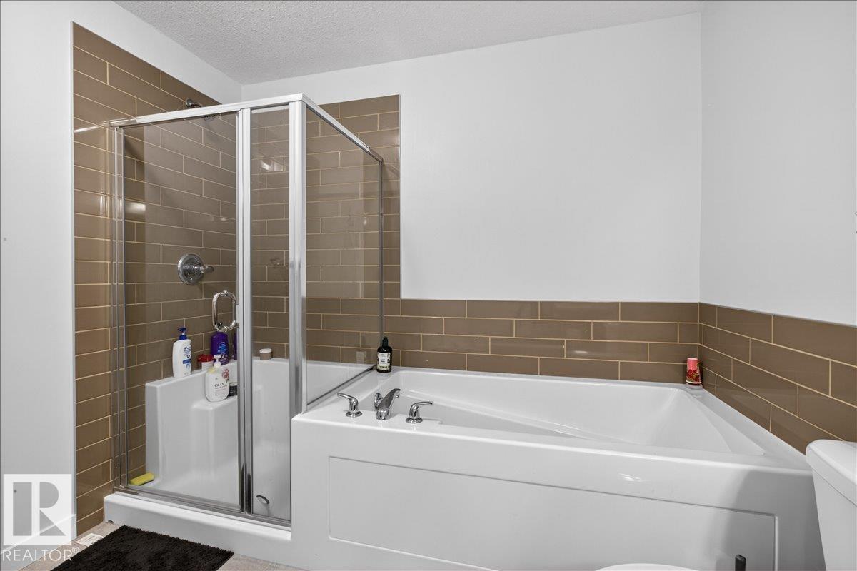 https://zimg.paragon.ice.com/ParagonImages/Property/PM/RAE/225399994/28/0/0/4a358768841561ba3e49aeb1af0ffdaf/1/afd7f82db753ff80aa0d5a9c64231a4d/225399994-6F1E5ED6-13AC-4DF4-AD28-31C912ADDBFF.JPG