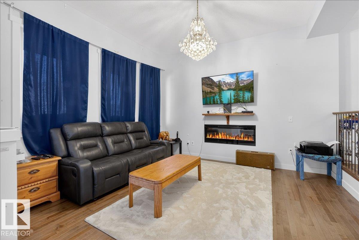 https://zimg.paragon.ice.com/ParagonImages/Property/PM/RAE/225399994/7/0/0/f945724fbc891f341ca63ff3272e076a/1/afd7f82db753ff80aa0d5a9c64231a4d/225399994-C5D0D184-5CC9-4958-A903-CDFC175A9B3A.JPG