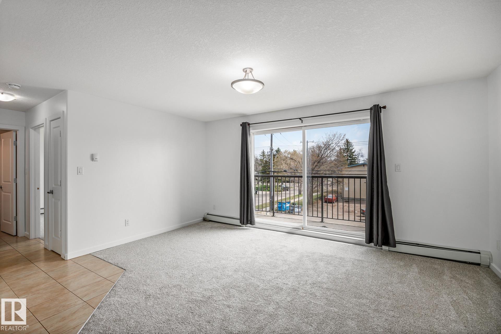 https://zimg.paragon.ice.com/ParagonImages/Property/PM/RAE/225399996/13/0/0/354b20aec0e4691e4c6b9e6387fa7e7b/1/febbc6099184177891a6125945cfeb75/225399996-09eb6b75-1d0f-4654-b677-110f35932bb4.JPG