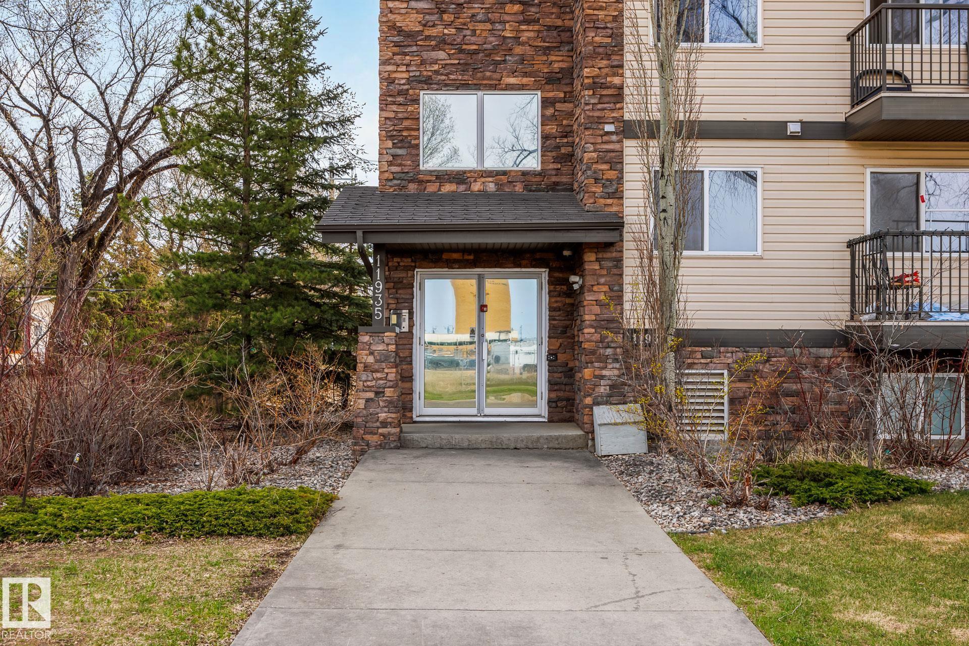 https://zimg.paragon.ice.com/ParagonImages/Property/PM/RAE/225399996/2/0/0/8e4964e306eff4411c5958bef9aaf490/1/febbc6099184177891a6125945cfeb75/225399996-e17507d9-2d88-41fd-ad16-def73756202e.JPG