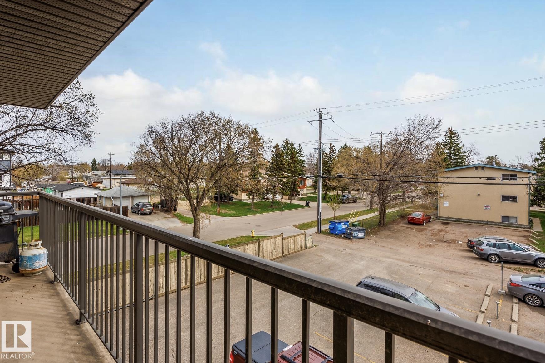 https://zimg.paragon.ice.com/ParagonImages/Property/PM/RAE/225399996/25/0/0/466e6c7bfda53ba9208fc4c9852ff91f/1/febbc6099184177891a6125945cfeb75/225399996-7eb07ebc-ddf1-4011-8359-9642f38bf05c.JPG