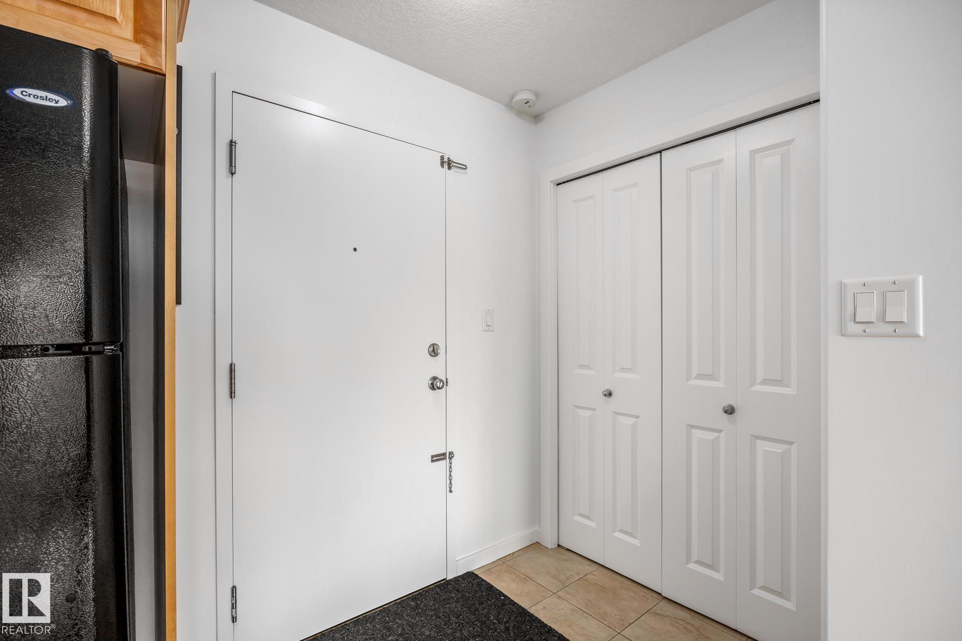 https://zimg.paragon.ice.com/ParagonImages/Property/PM/RAE/225399996/7/0/0/5c87389ea57a84f6d77ae39d3c9bea16/1/febbc6099184177891a6125945cfeb75/225399996-571937cb-d7a4-4f71-a953-661e56da97d9.JPG