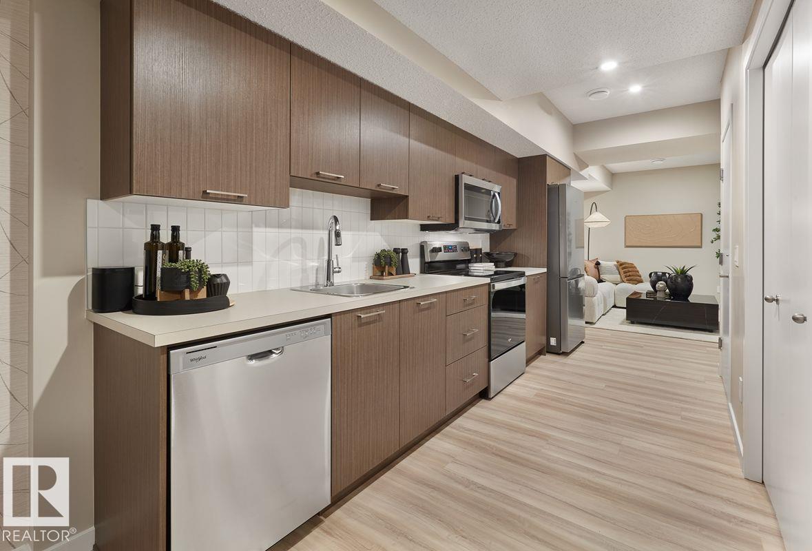 https://zimg.paragon.ice.com/ParagonImages/Property/PM/RAE/225399998/14/0/0/55571fd33dec641817d175772bc4de80/1/bd66a4c4f68ef251a7ef5fbf61cf0165/225399998-A11B9498-CC03-4530-9B9D-46683FF1492B.JPG