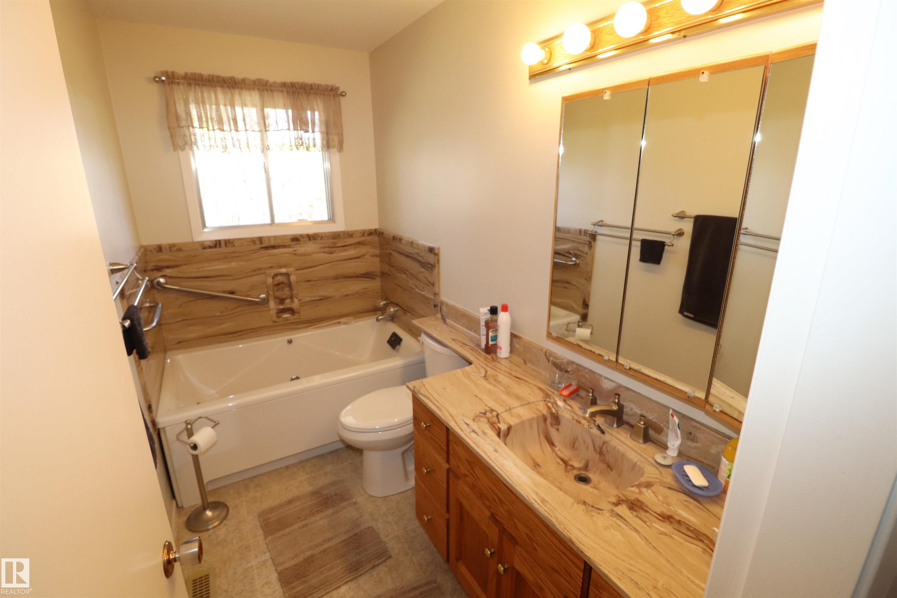 Photo 12 at 1 - 22348 Twp Road 512, Marvin Gardens, Rural Strathcona County