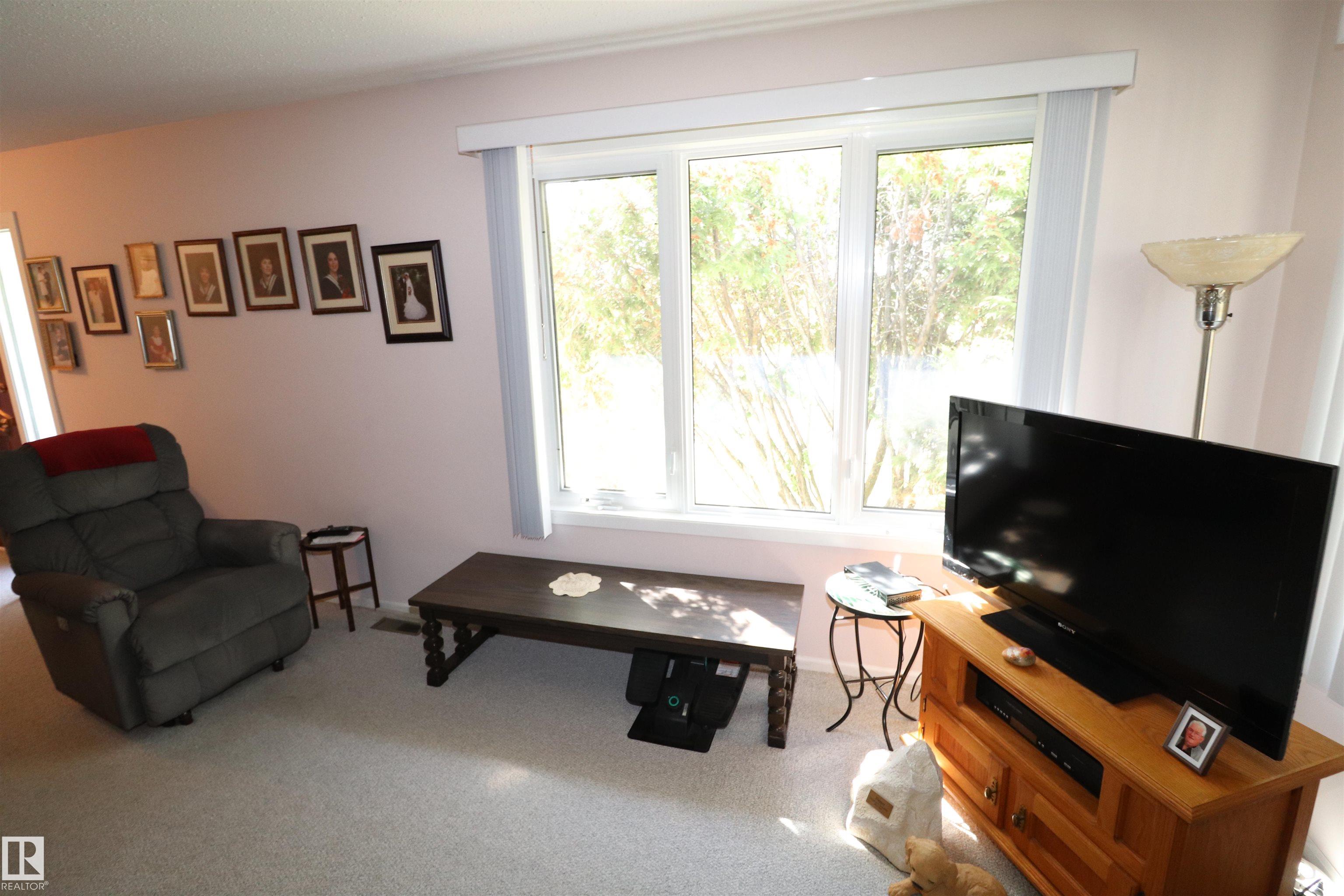 Photo 9 at 1 - 22348 Twp Road 512, Marvin Gardens, Rural Strathcona County