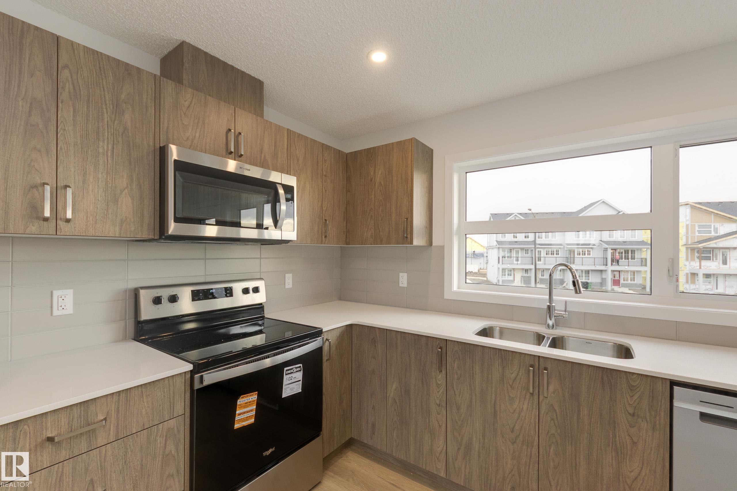https://zimg.paragon.ice.com/ParagonImages/Property/PM/RAE/225400027/15/0/0/e0a9f54c55acc26ec5774d92f73538f5/1/228ba3e78fbaf7d7be8926d79b573afc/225400027-5026757F-24A0-45BD-8673-169590BBD6E3.JPG